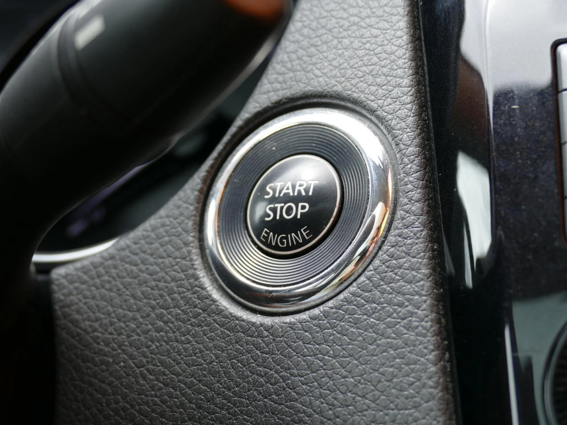 NISSAN QASHQAI - Miniature 20 sur 32 - Cliquer pour voir cette photo
