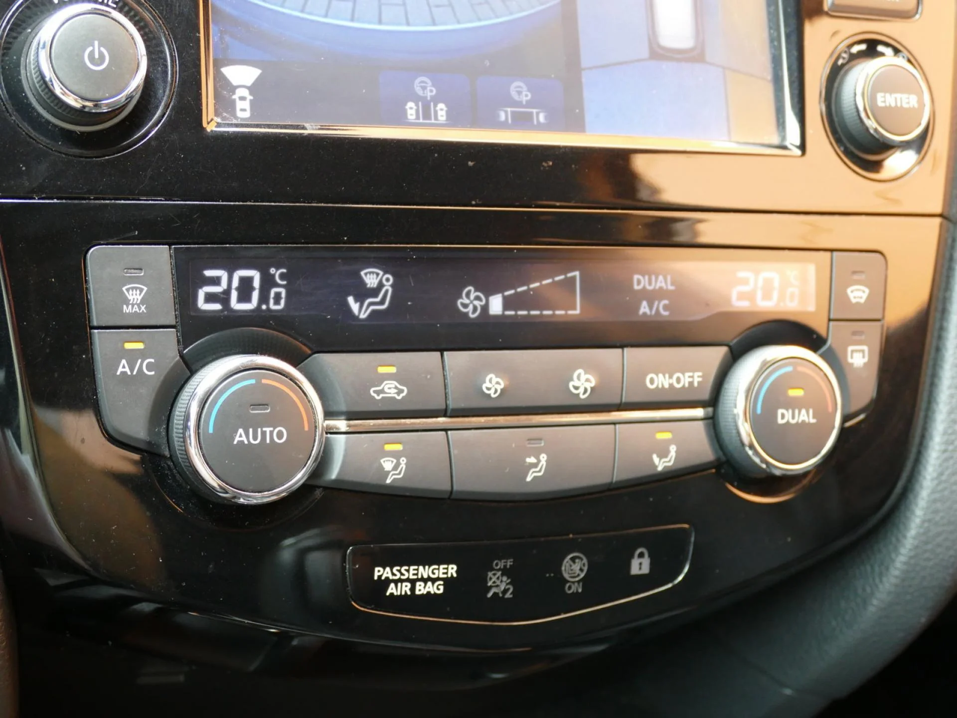 NISSAN QASHQAI - Miniature 11 sur 32 - Cliquer pour voir cette photo