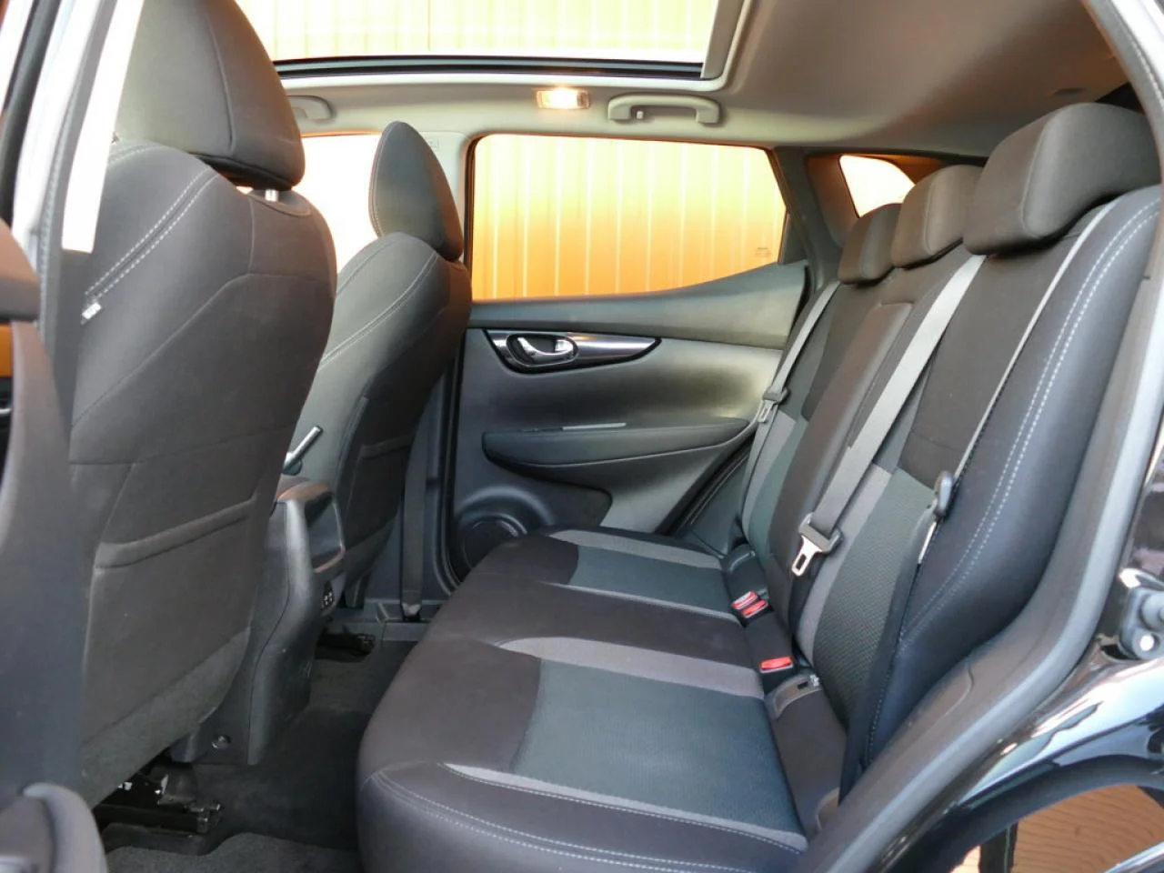 NISSAN QASHQAI - Miniature 10 sur 14 - Cliquer pour voir cette photo