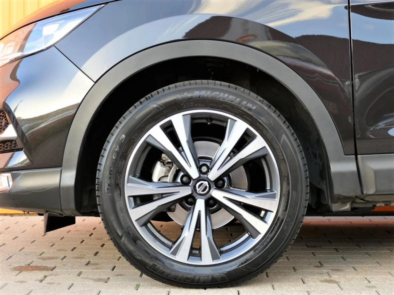 NISSAN QASHQAI - Miniature 9 sur 14 - Cliquer pour voir cette photo