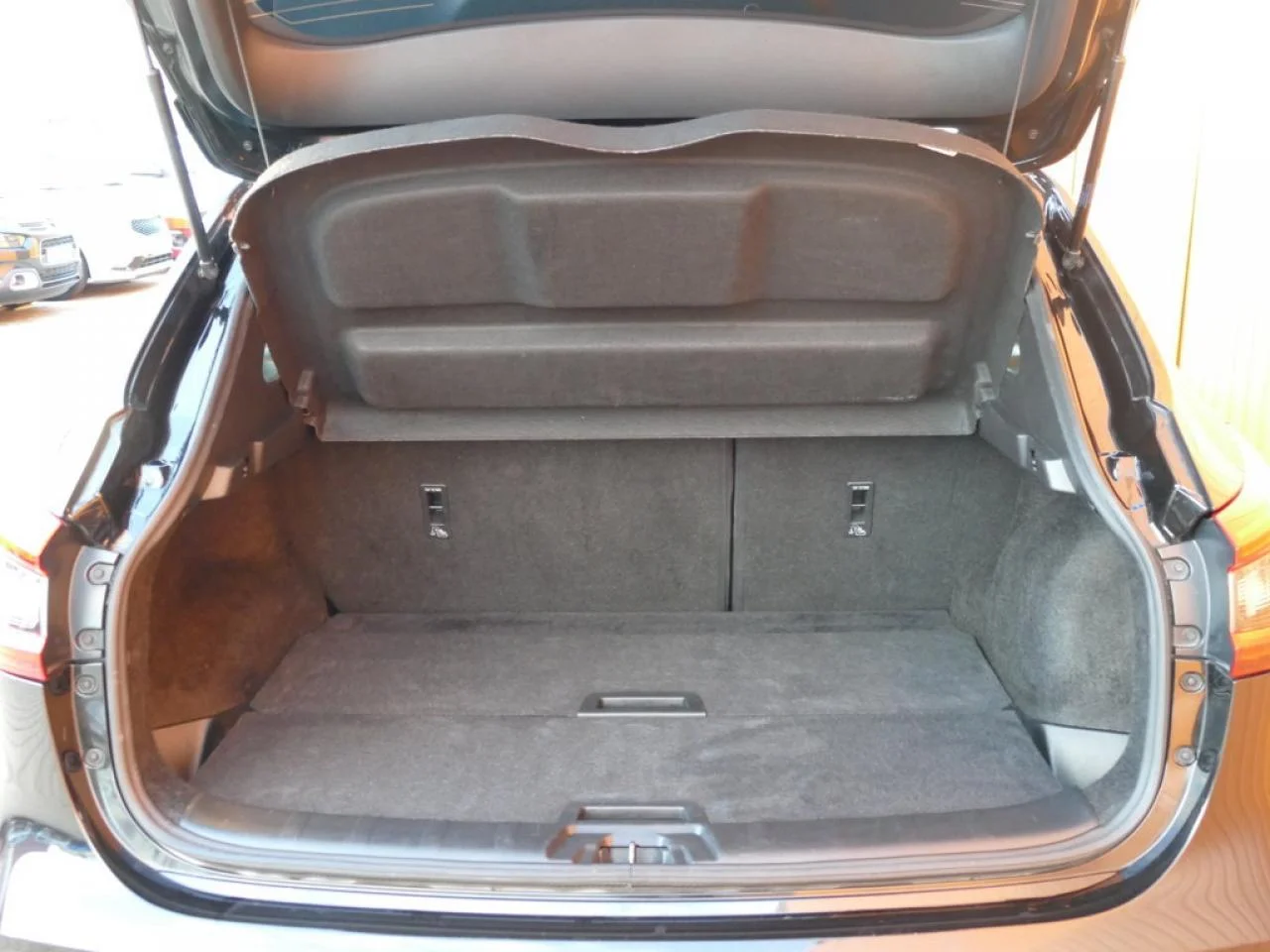 NISSAN QASHQAI - Miniature 11 sur 14 - Cliquer pour voir cette photo