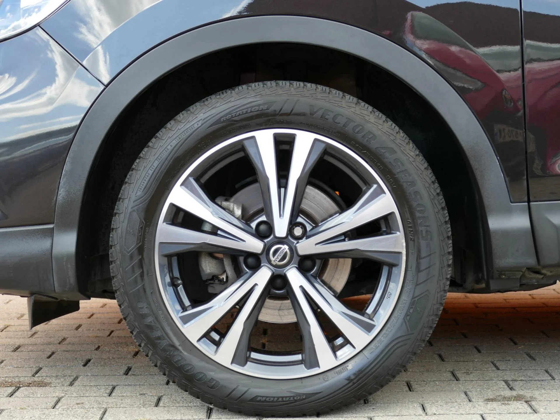 NISSAN QASHQAI - Miniature 21 sur 22 - Cliquer pour voir cette photo