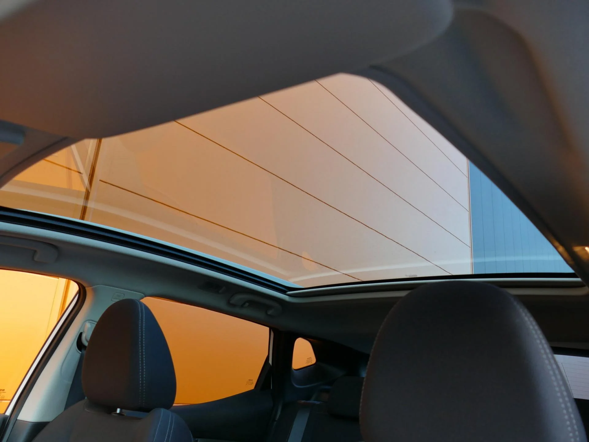 NISSAN QASHQAI - Miniature 20 sur 32 - Cliquer pour voir cette photo