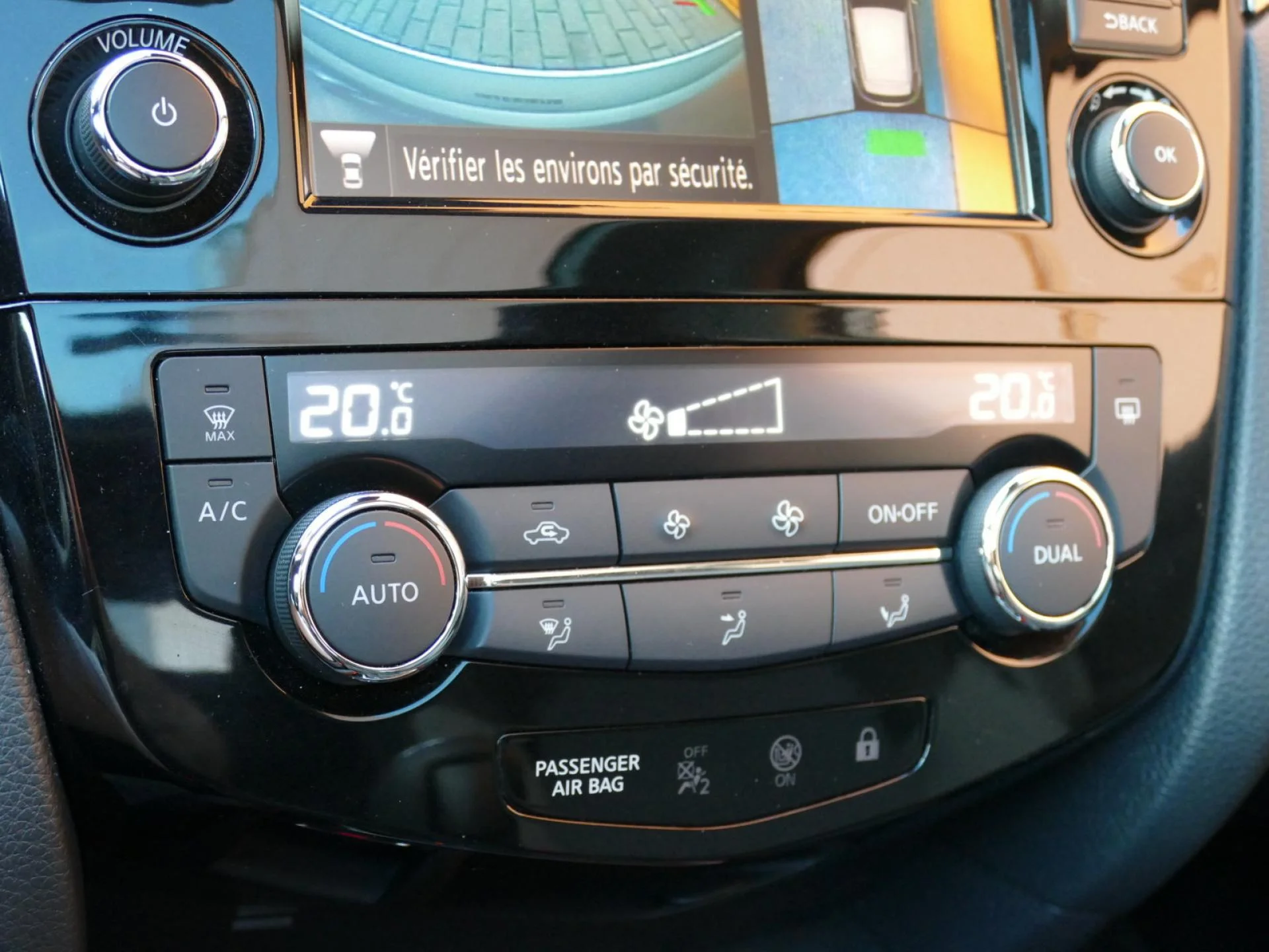 NISSAN QASHQAI - Miniature 12 sur 32 - Cliquer pour voir cette photo