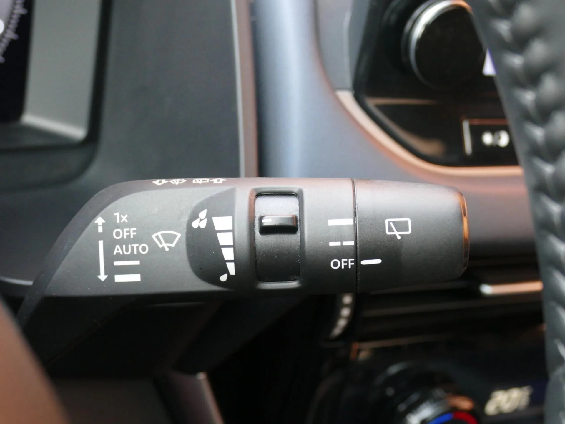 NISSAN QASHQAI - Miniature 29 sur 38 - Cliquer pour voir cette photo