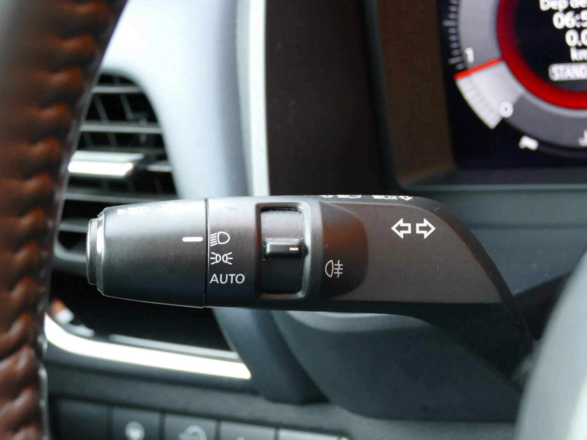 NISSAN QASHQAI - Miniature 28 sur 38 - Cliquer pour voir cette photo