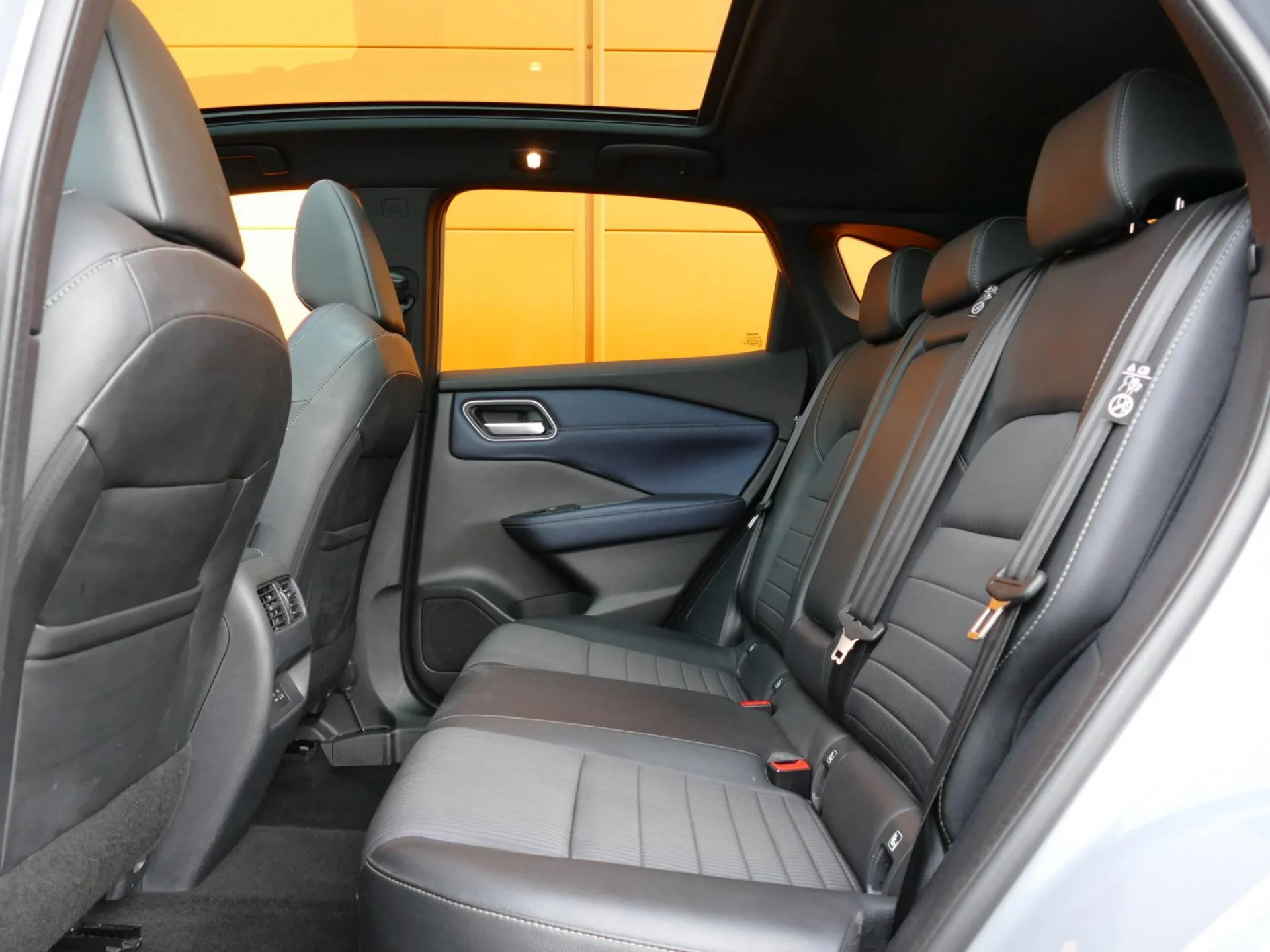 NISSAN QASHQAI - Miniature 7 sur 38 - Cliquer pour voir cette photo