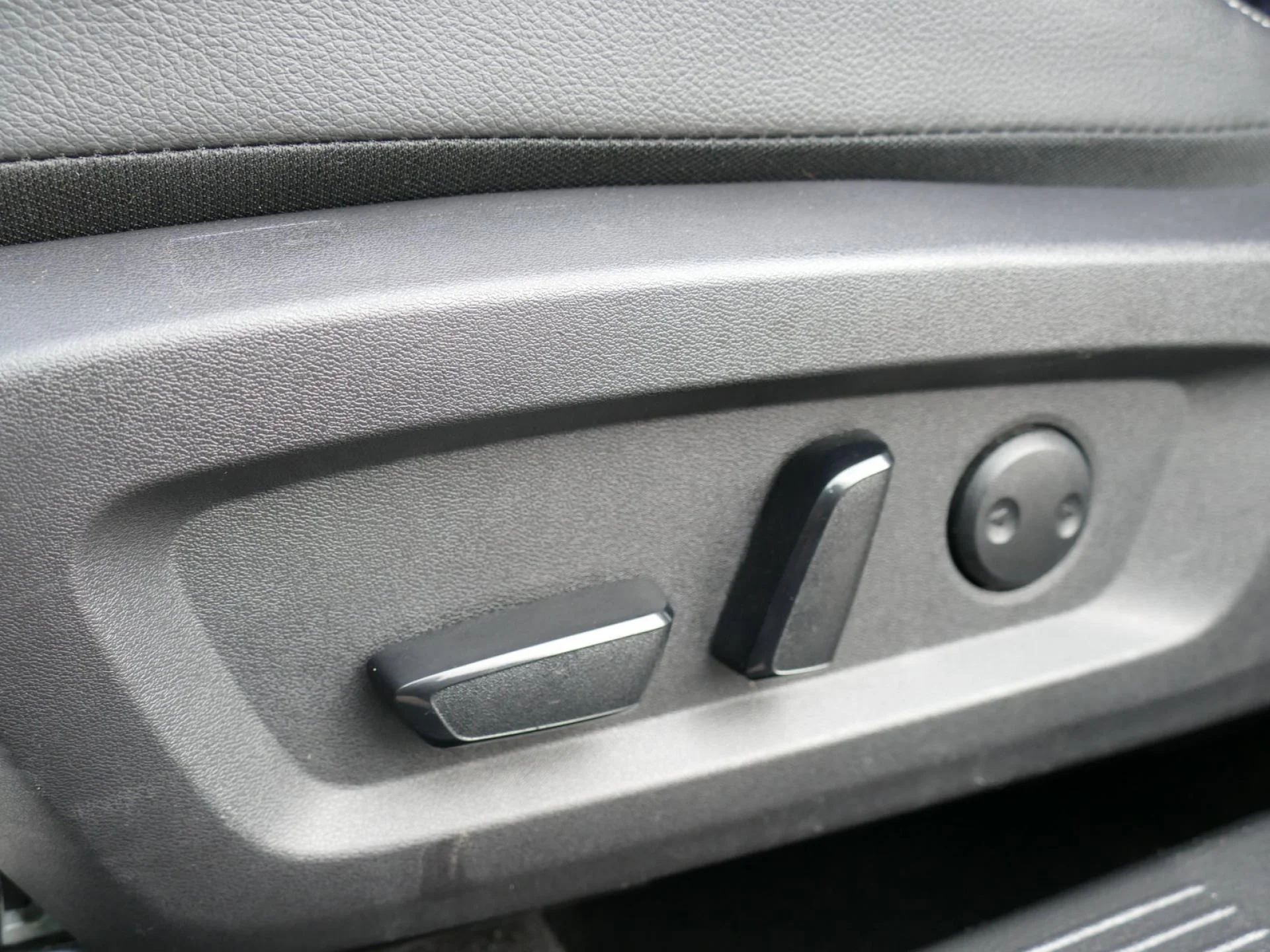 NISSAN QASHQAI - Miniature 19 sur 38 - Cliquer pour voir cette photo