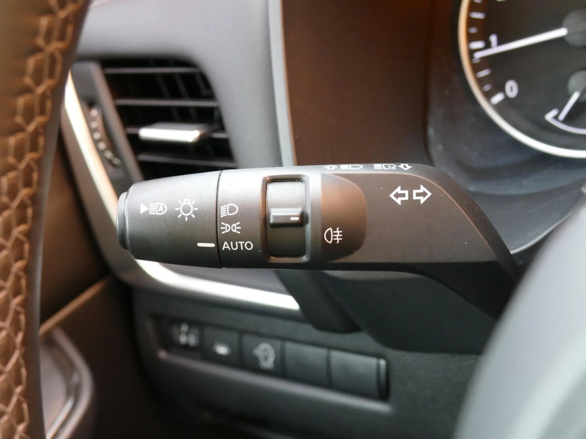 NISSAN QASHQAI - Miniature 21 sur 23 - Cliquer pour voir cette photo