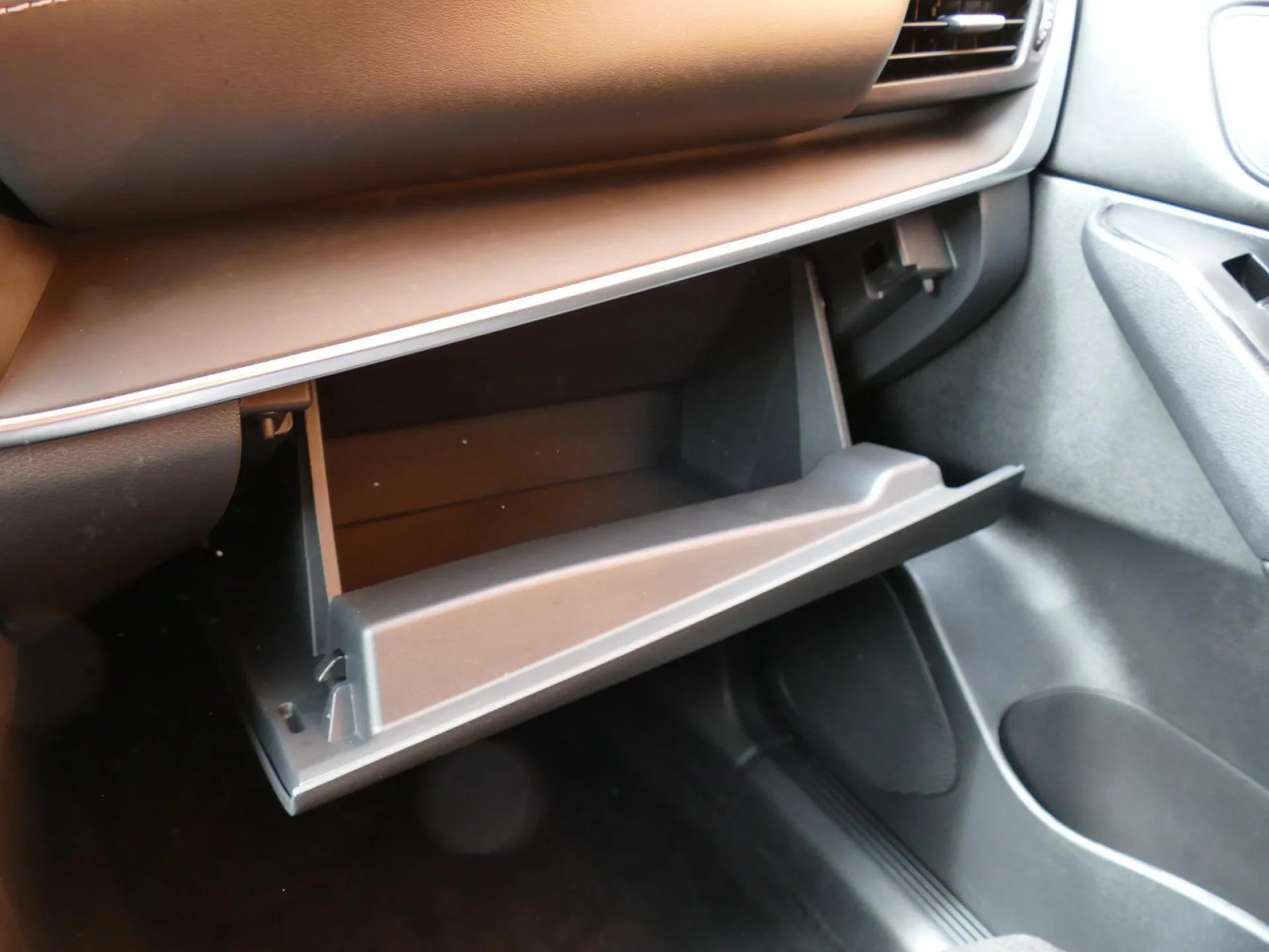 NISSAN QASHQAI - Miniature 19 sur 23 - Cliquer pour voir cette photo