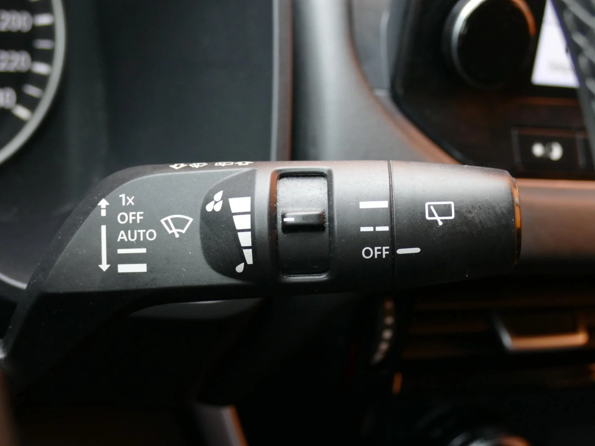 NISSAN QASHQAI - Miniature 22 sur 30 - Cliquer pour voir cette photo