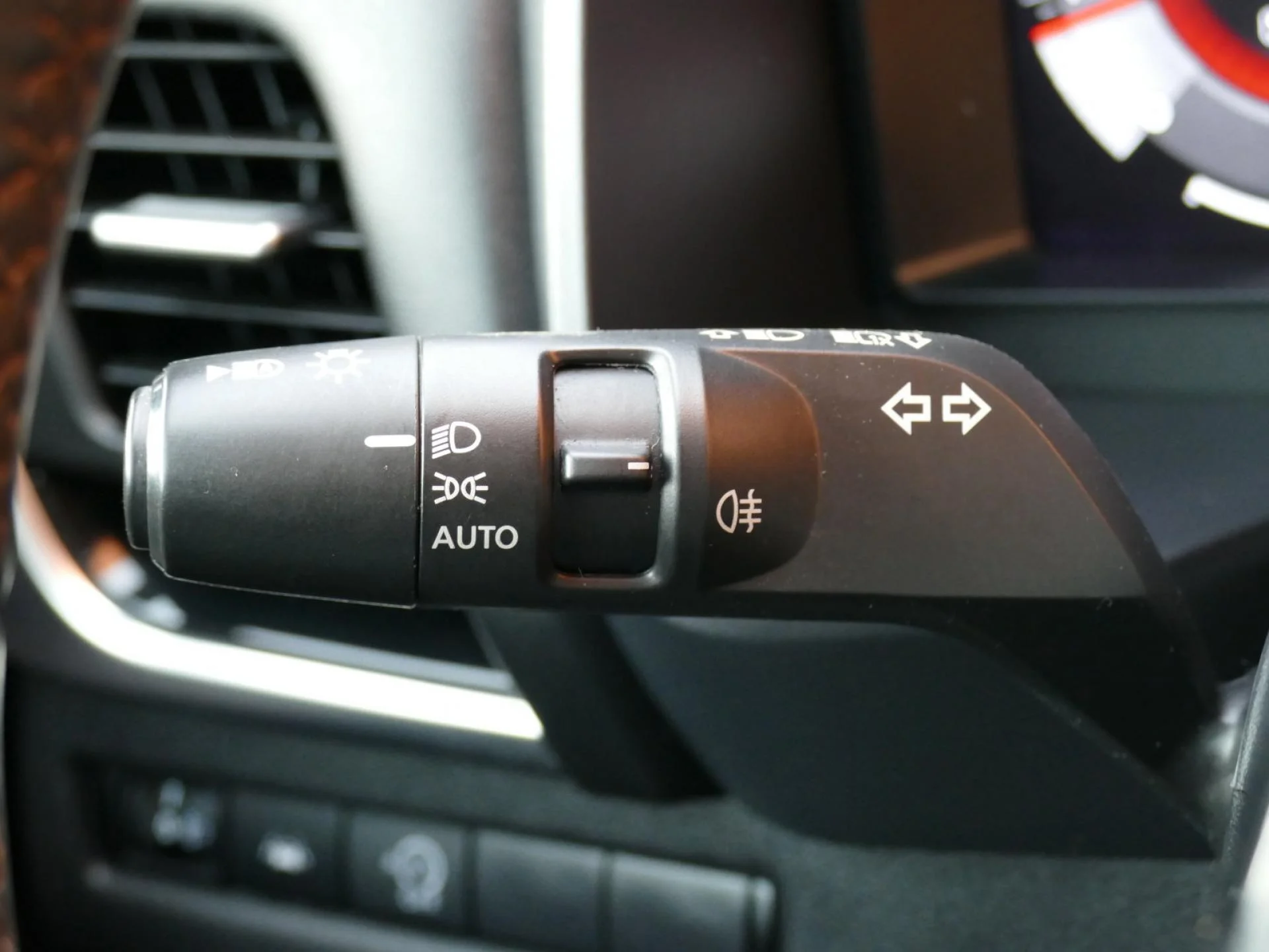 NISSAN QASHQAI - Miniature 22 sur 32 - Cliquer pour voir cette photo