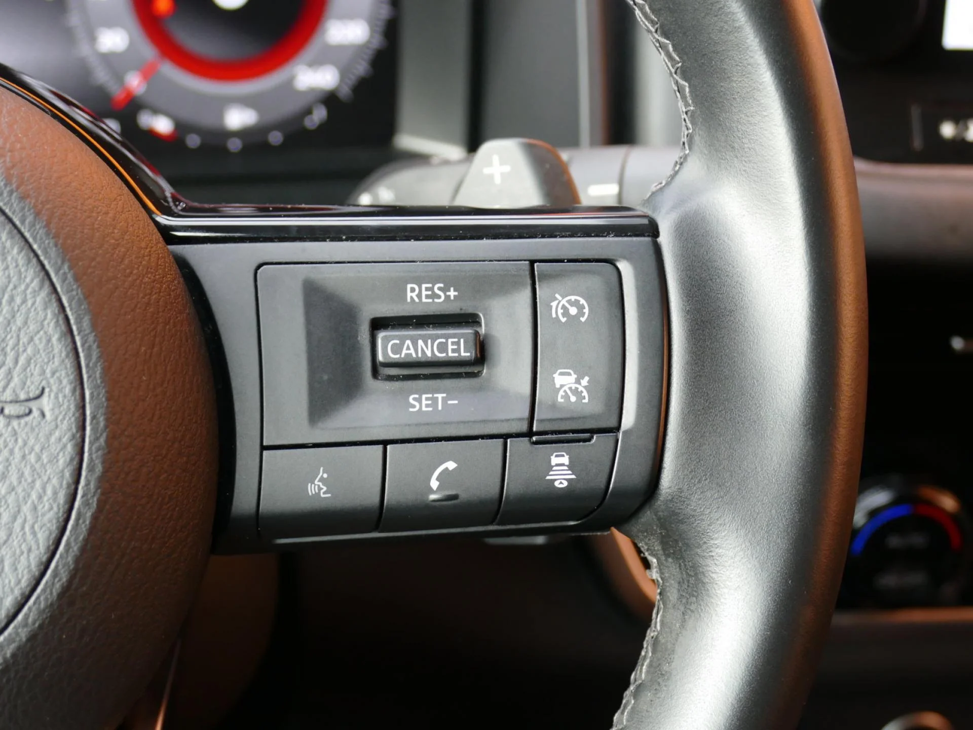 NISSAN QASHQAI - Miniature 15 sur 32 - Cliquer pour voir cette photo