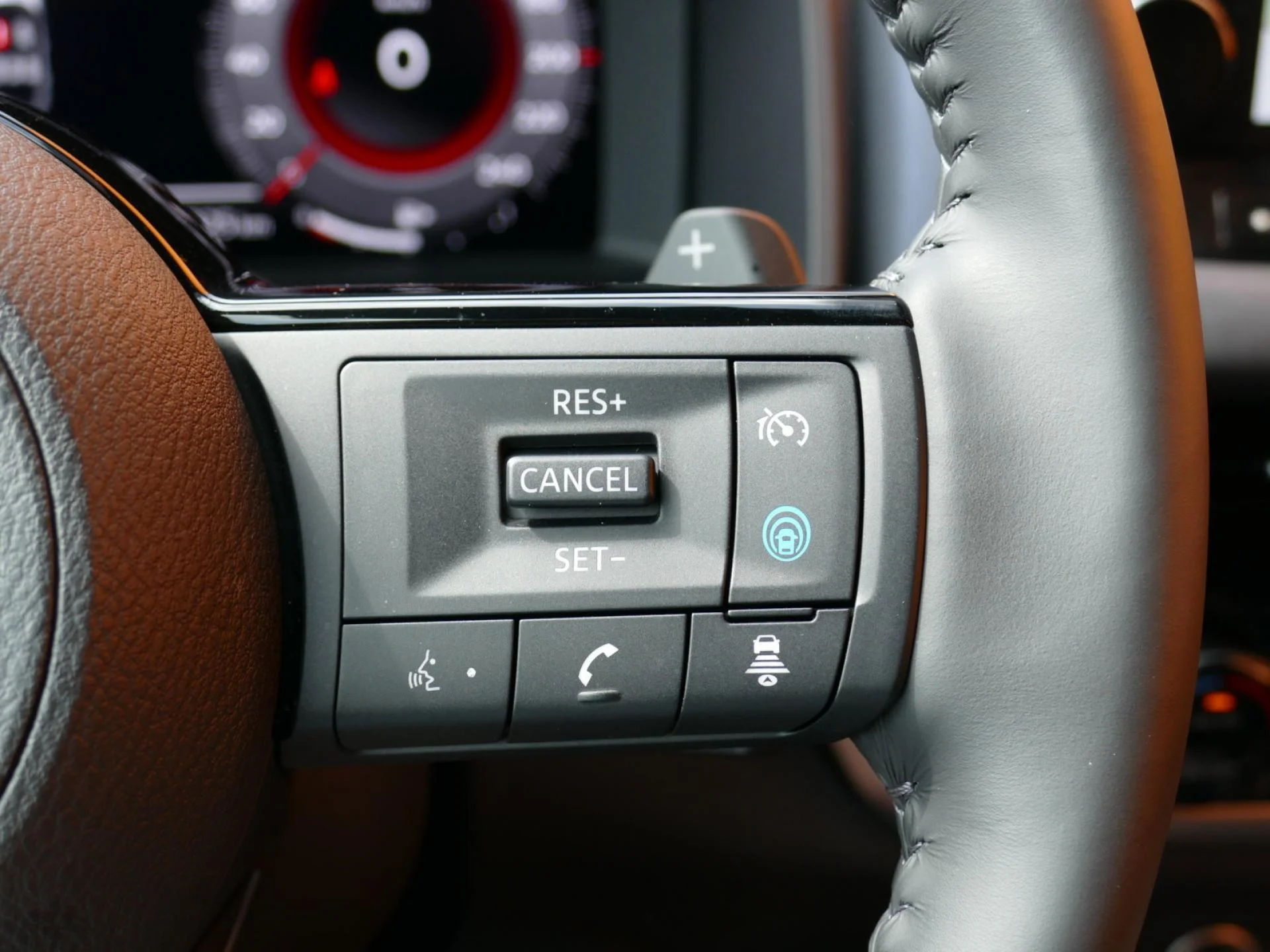 NISSAN QASHQAI - Miniature 18 sur 39 - Cliquer pour voir cette photo