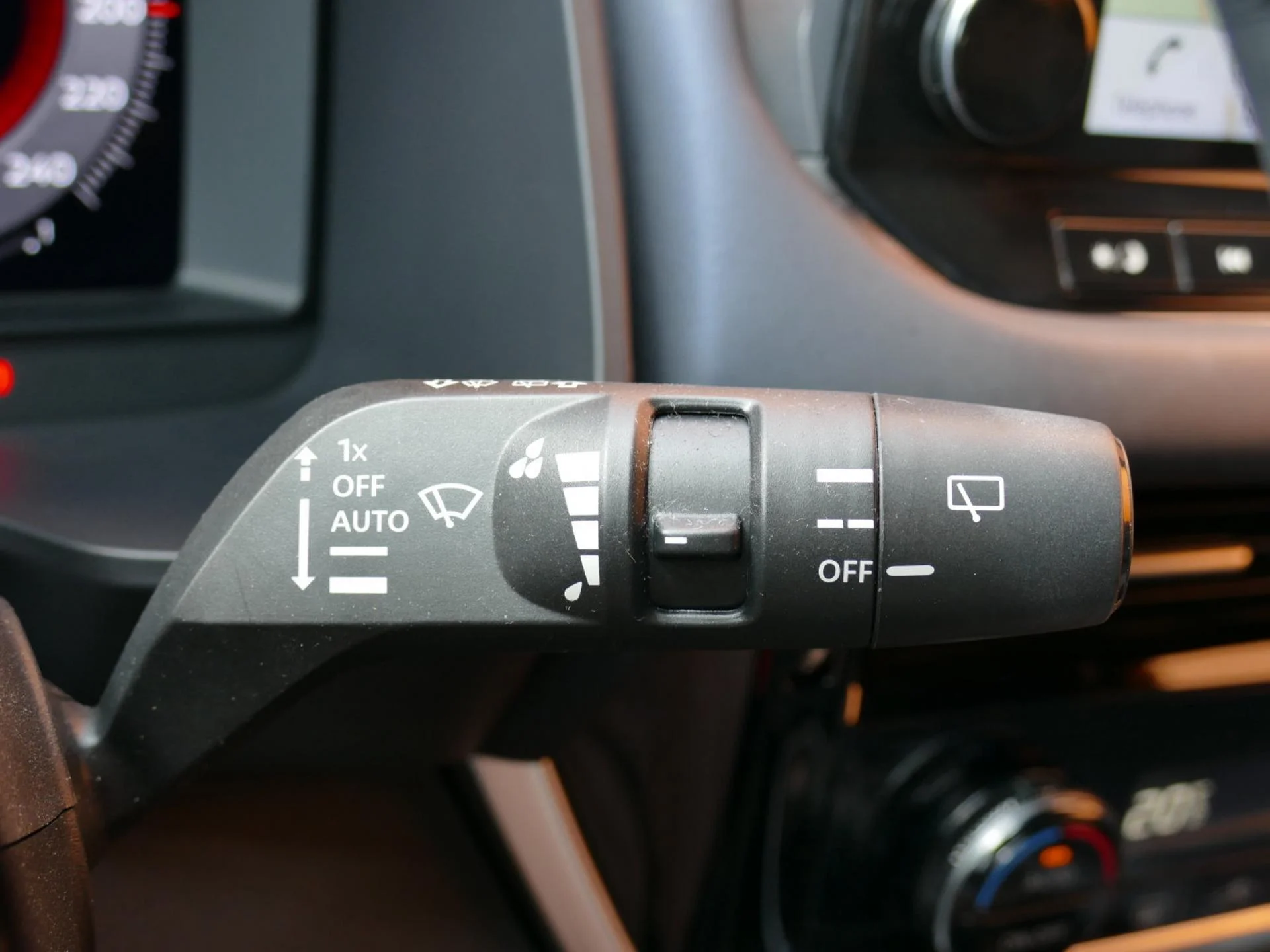 NISSAN QASHQAI - Miniature 32 sur 39 - Cliquer pour voir cette photo