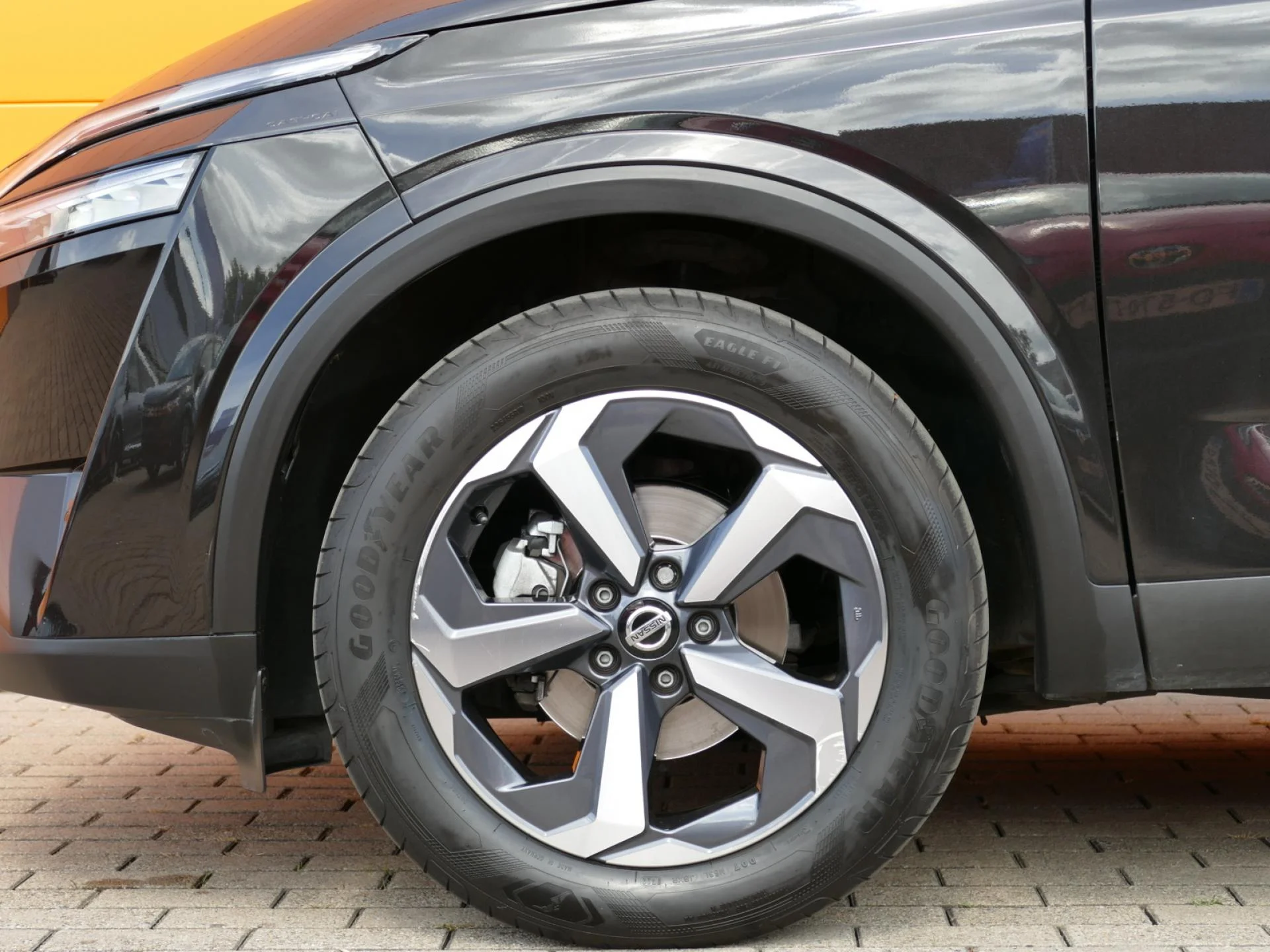 NISSAN QASHQAI - Miniature 38 sur 39 - Cliquer pour voir cette photo