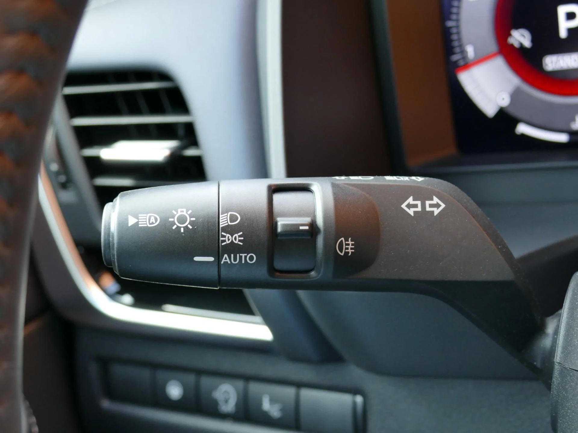 NISSAN QASHQAI - Miniature 31 sur 39 - Cliquer pour voir cette photo