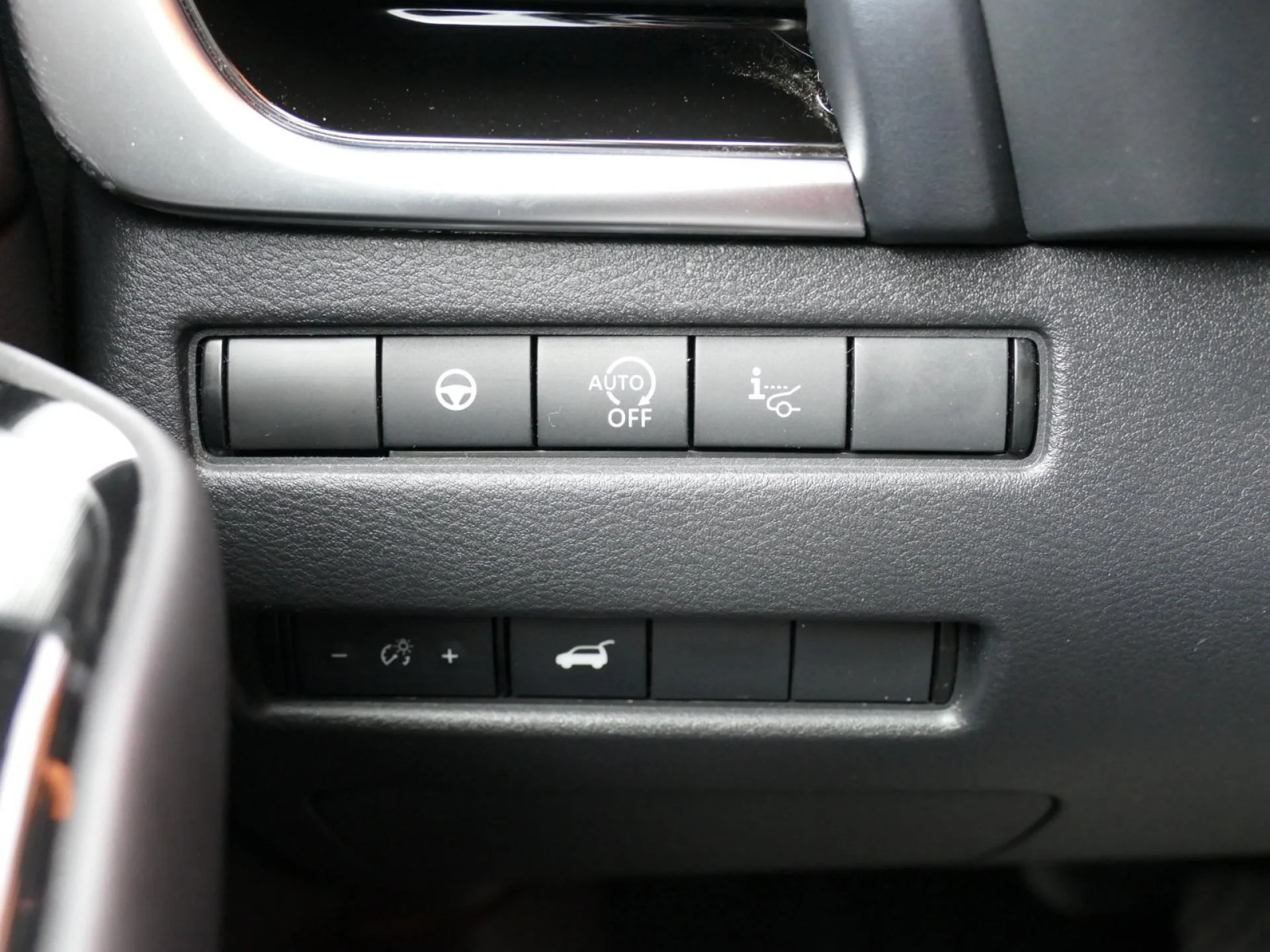 NISSAN QASHQAI - Miniature 22 sur 36 - Cliquer pour voir cette photo