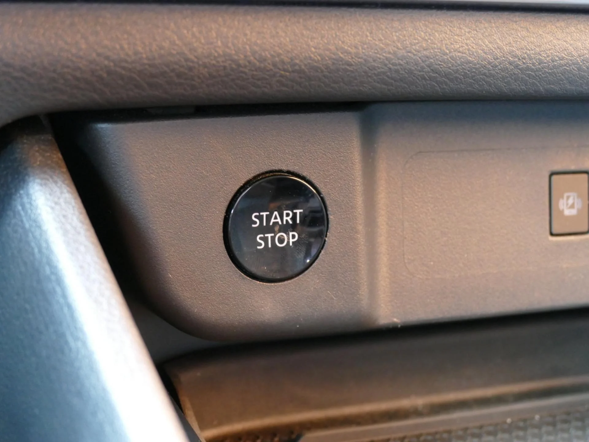 NISSAN QASHQAI - Miniature 20 sur 34 - Cliquer pour voir cette photo