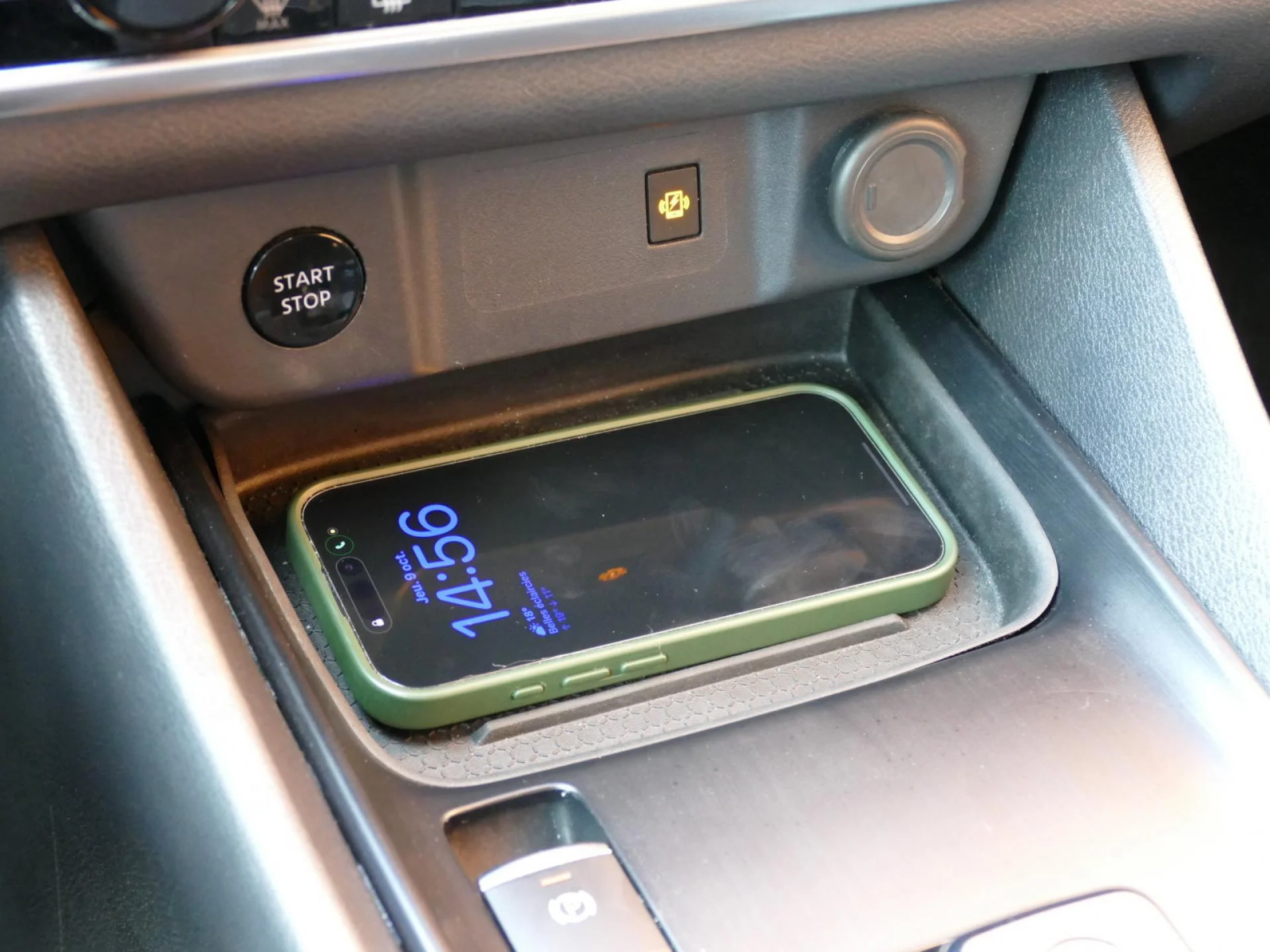NISSAN QASHQAI - Miniature 19 sur 34 - Cliquer pour voir cette photo