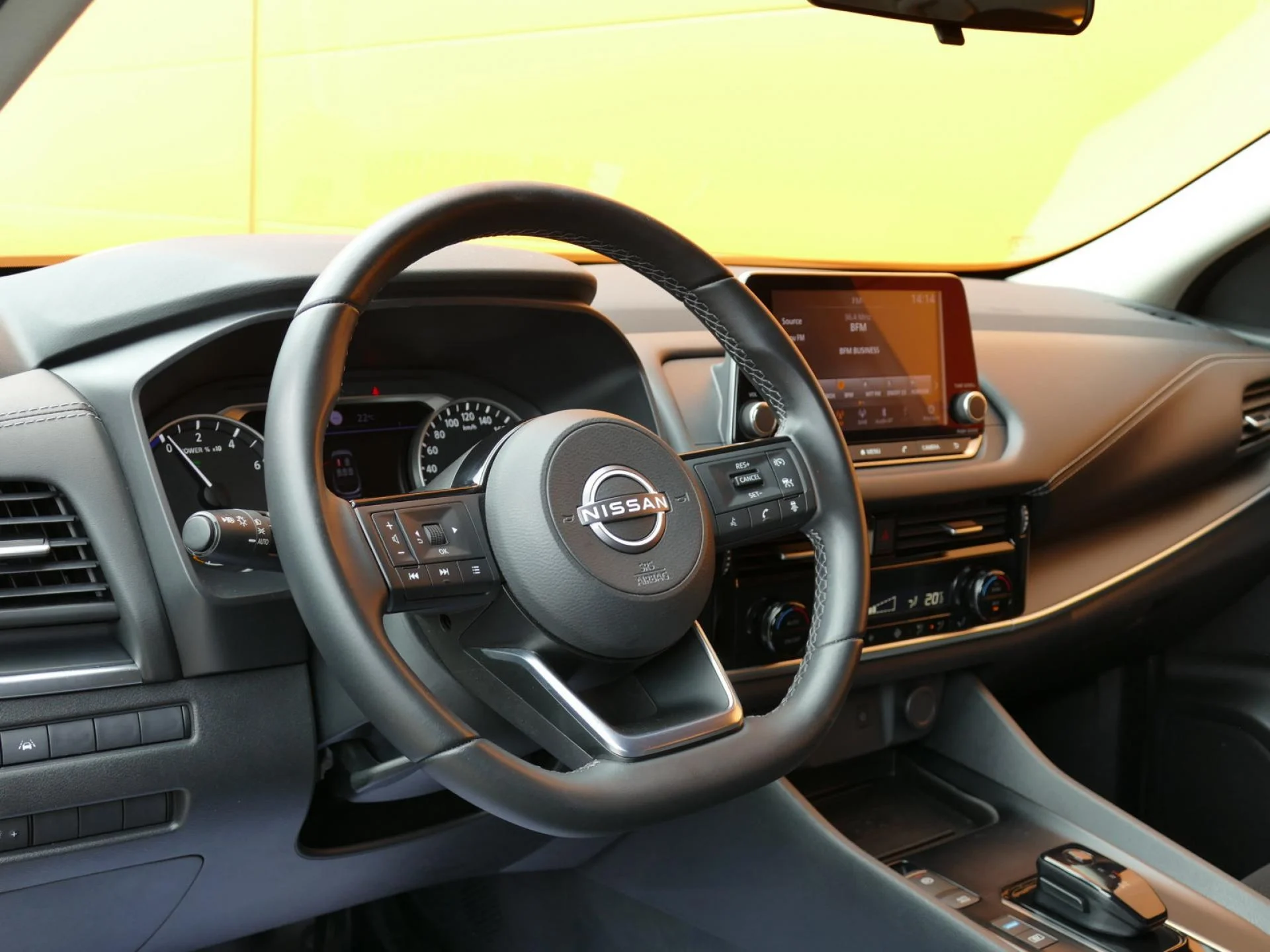 NISSAN QASHQAI - Miniature 14 sur 35 - Cliquer pour voir cette photo