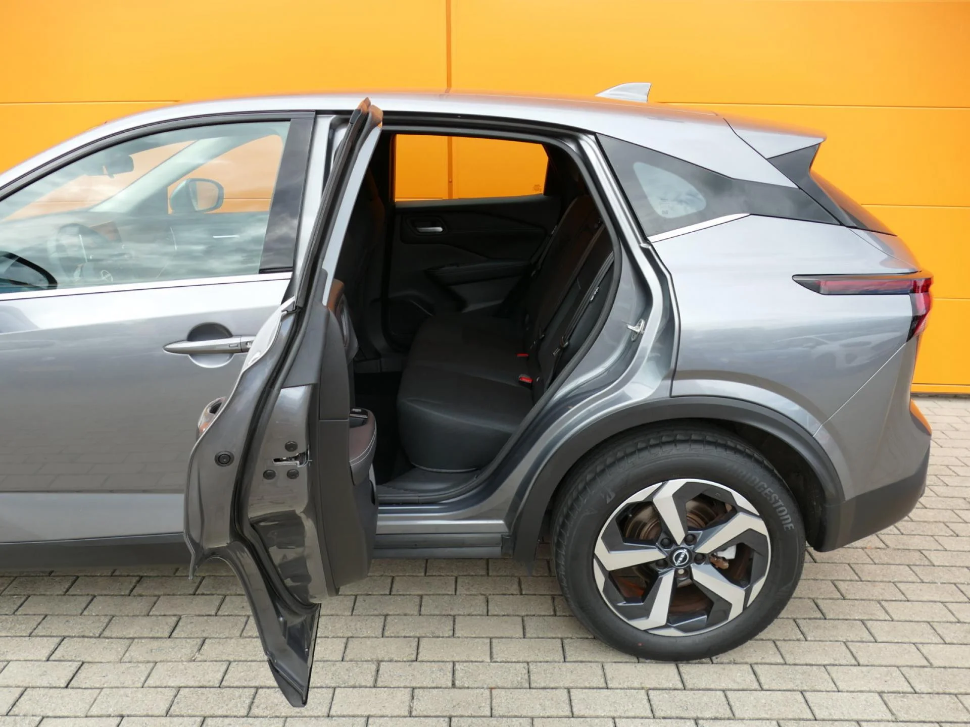NISSAN QASHQAI - Miniature 29 sur 35 - Cliquer pour voir cette photo