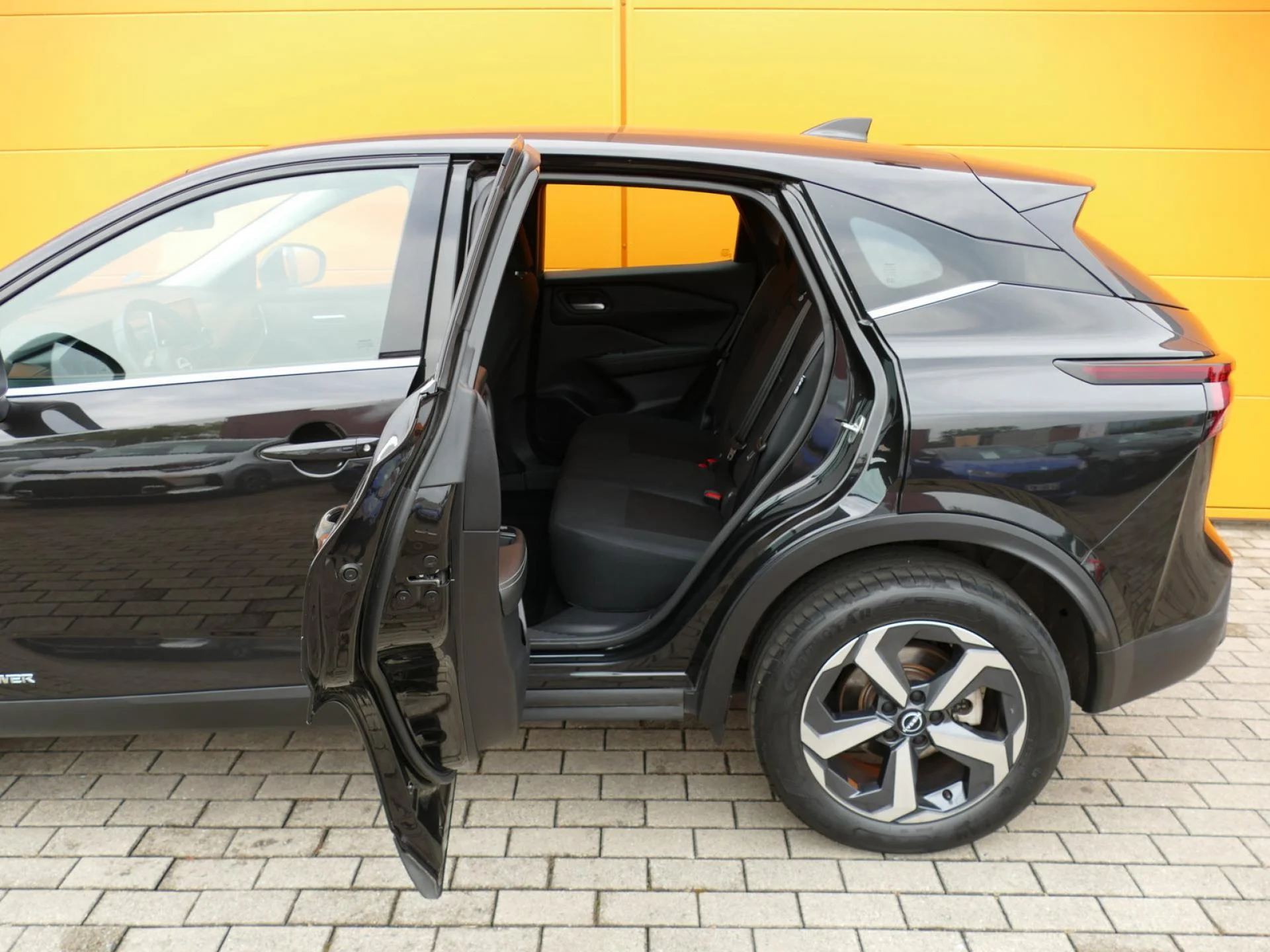 NISSAN QASHQAI - Miniature 24 sur 33 - Cliquer pour voir cette photo