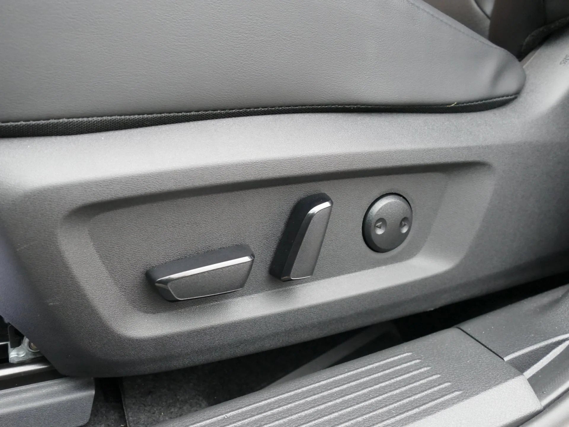 NISSAN X-TRAIL - Miniature 24 sur 39 - Cliquer pour voir cette photo