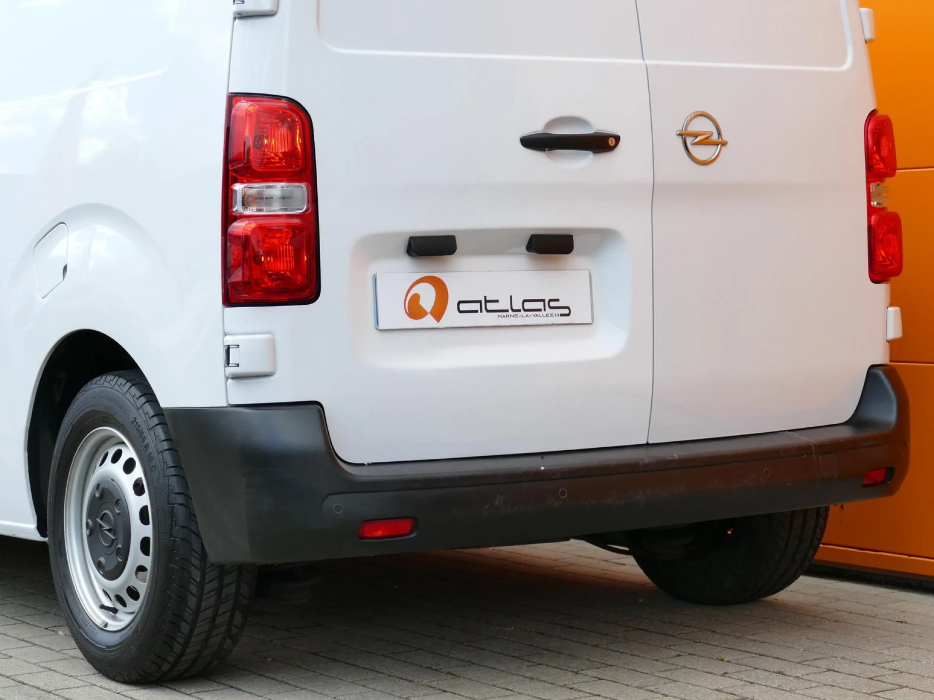 OPEL VIVARO - Miniature 3 sur 32 - Cliquer pour voir cette photo