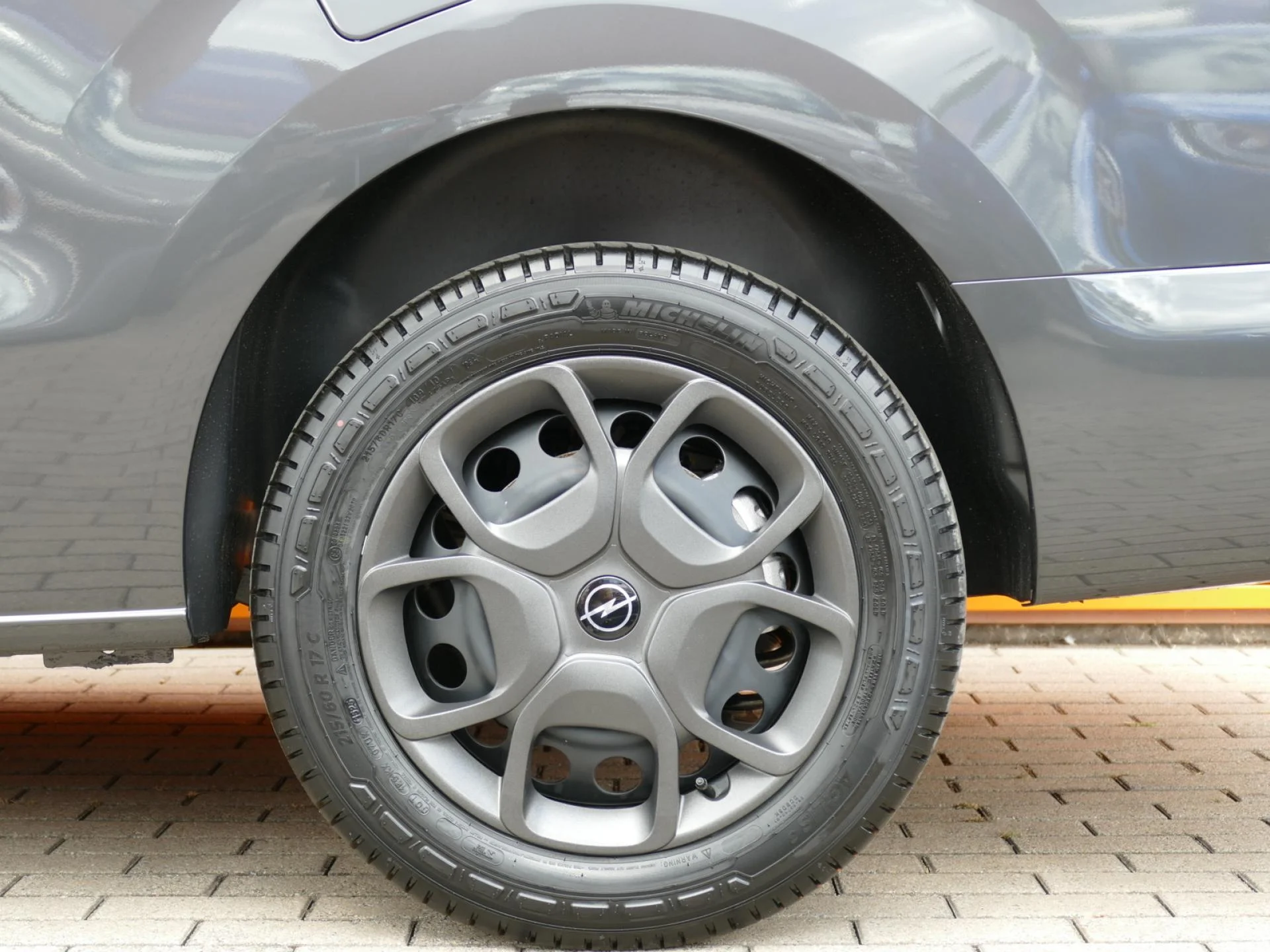 OPEL VIVARO - Miniature 36 sur 36 - Cliquer pour voir cette photo