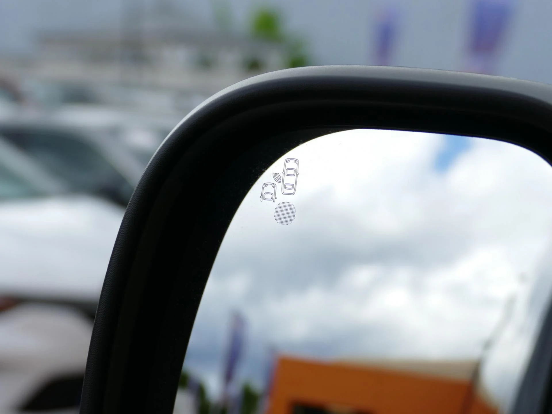 OPEL VIVARO - Miniature 32 sur 36 - Cliquer pour voir cette photo