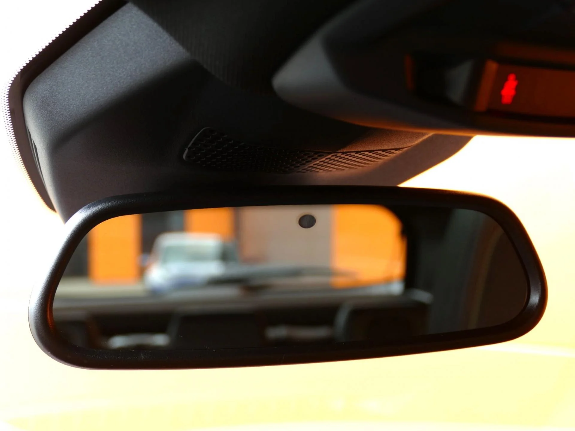 PEUGEOT 2008 - Miniature 27 sur 31 - Cliquer pour voir cette photo