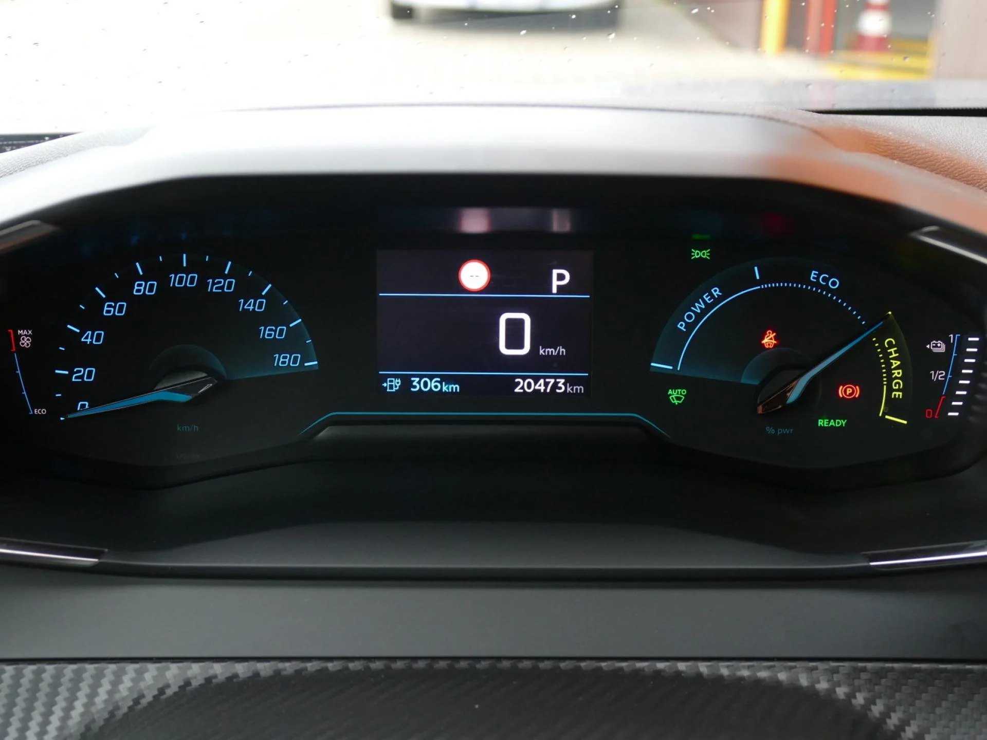 PEUGEOT 2008 - Miniature 19 sur 32 - Cliquer pour voir cette photo