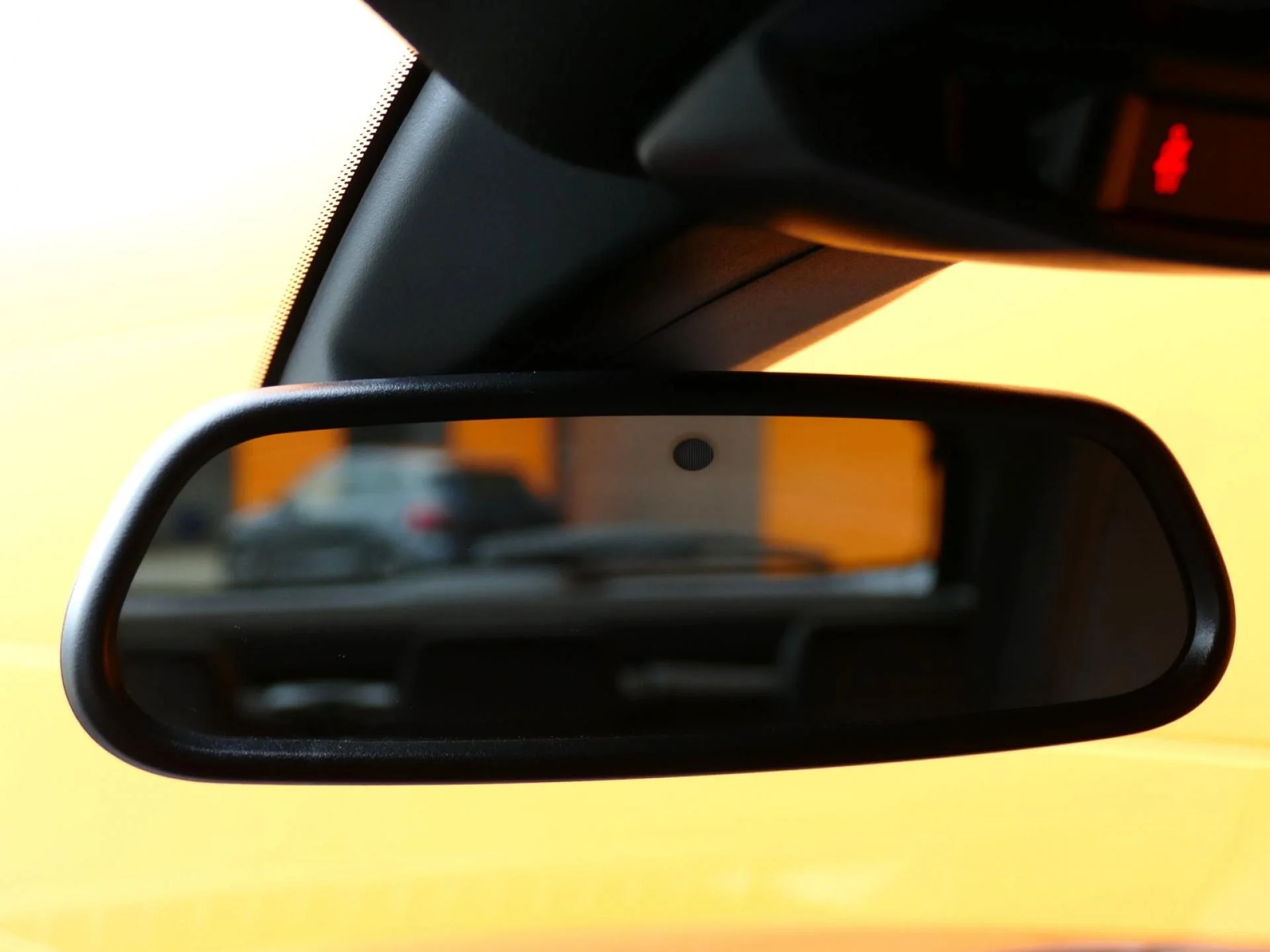 PEUGEOT 2008 - Miniature 17 sur 22 - Cliquer pour voir cette photo