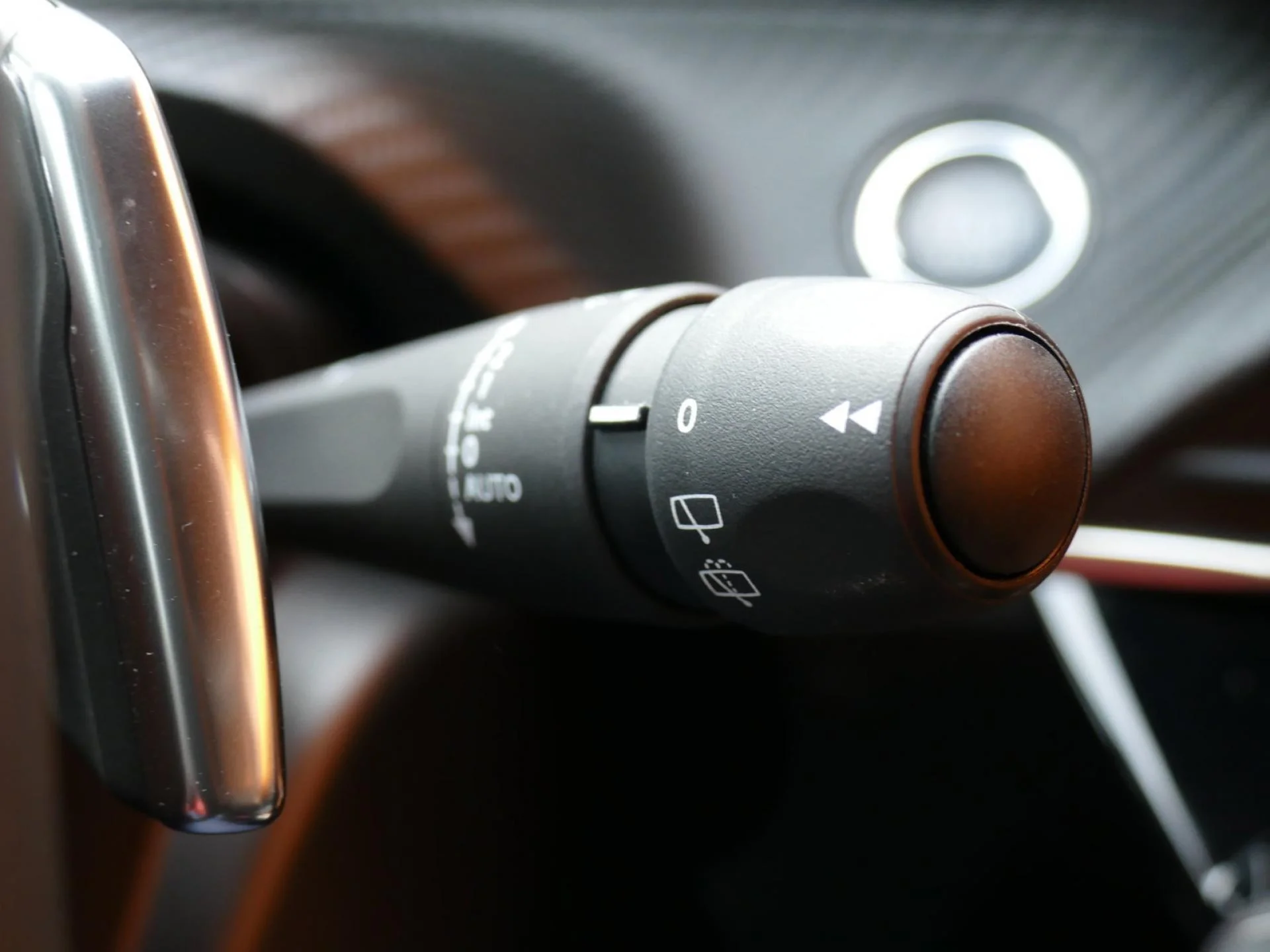 PEUGEOT 2008 - Miniature 27 sur 34 - Cliquer pour voir cette photo