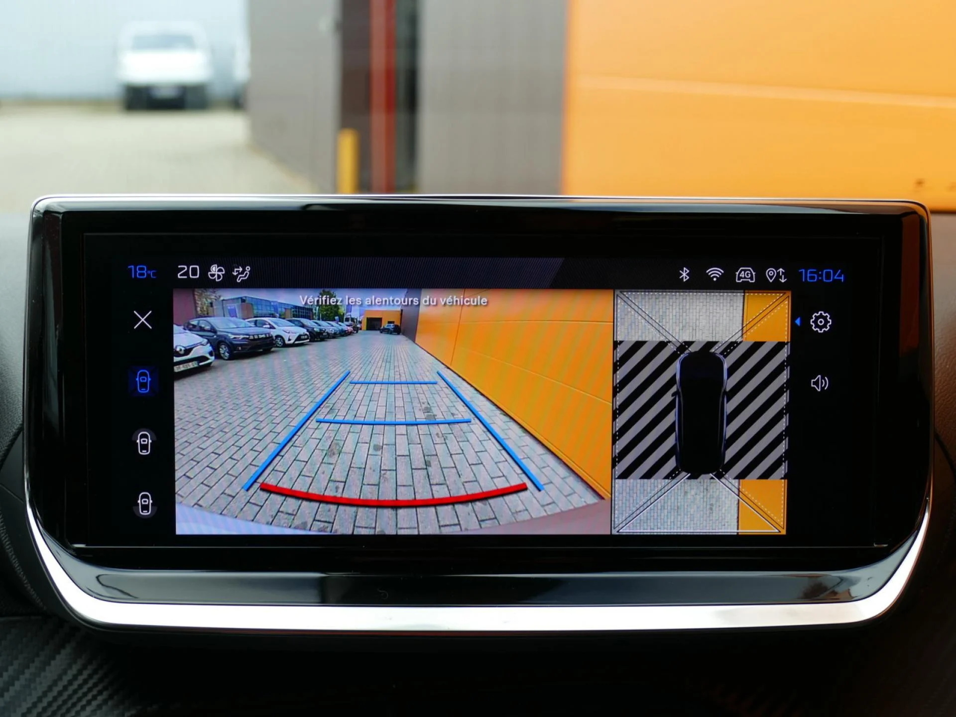 PEUGEOT 2008 - Miniature 10 sur 34 - Cliquer pour voir cette photo