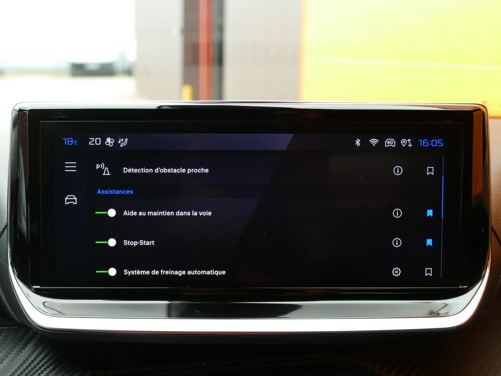 PEUGEOT 2008 - Miniature 11 sur 34 - Cliquer pour voir cette photo