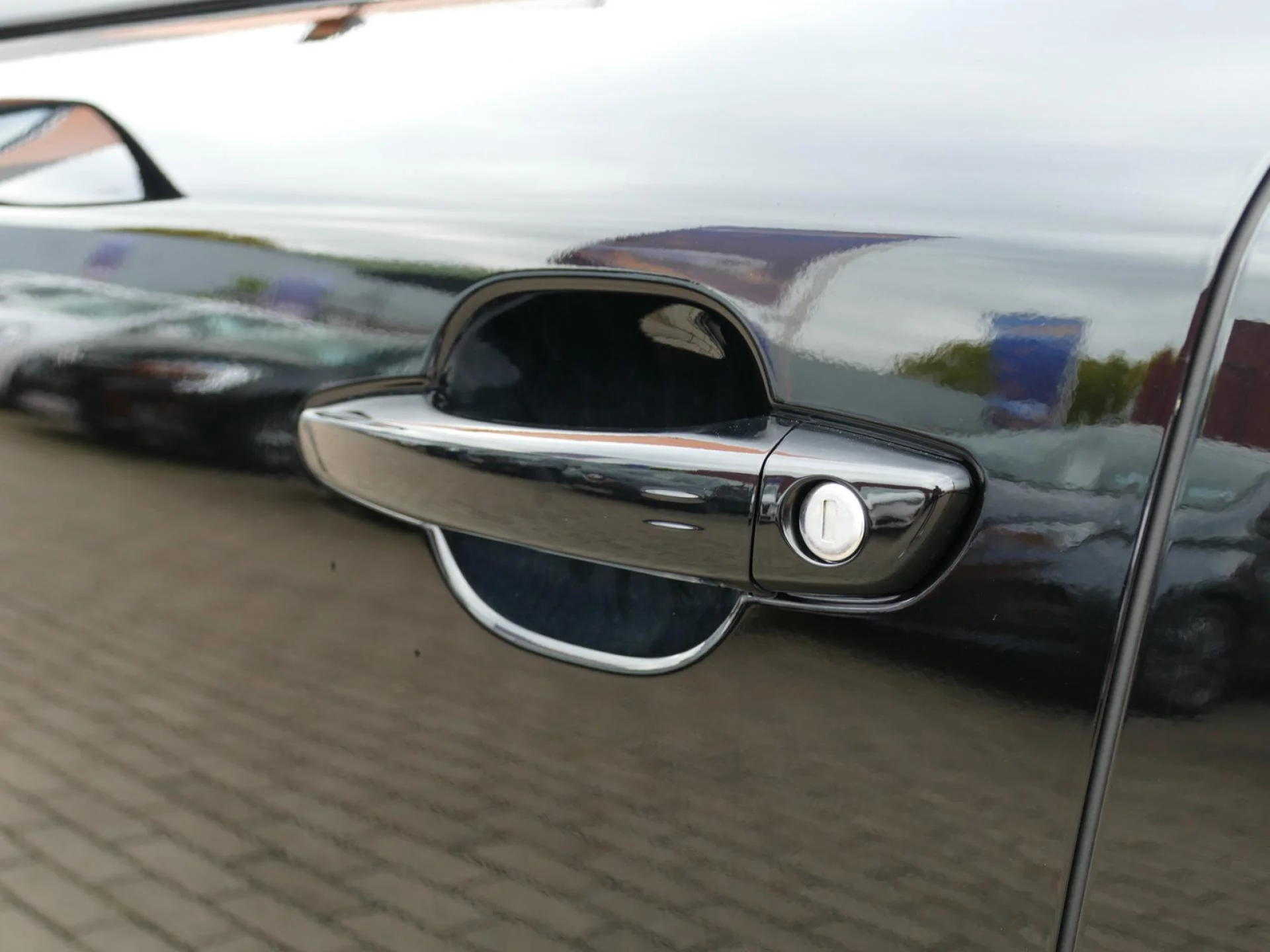 PEUGEOT 2008 - Miniature 29 sur 34 - Cliquer pour voir cette photo