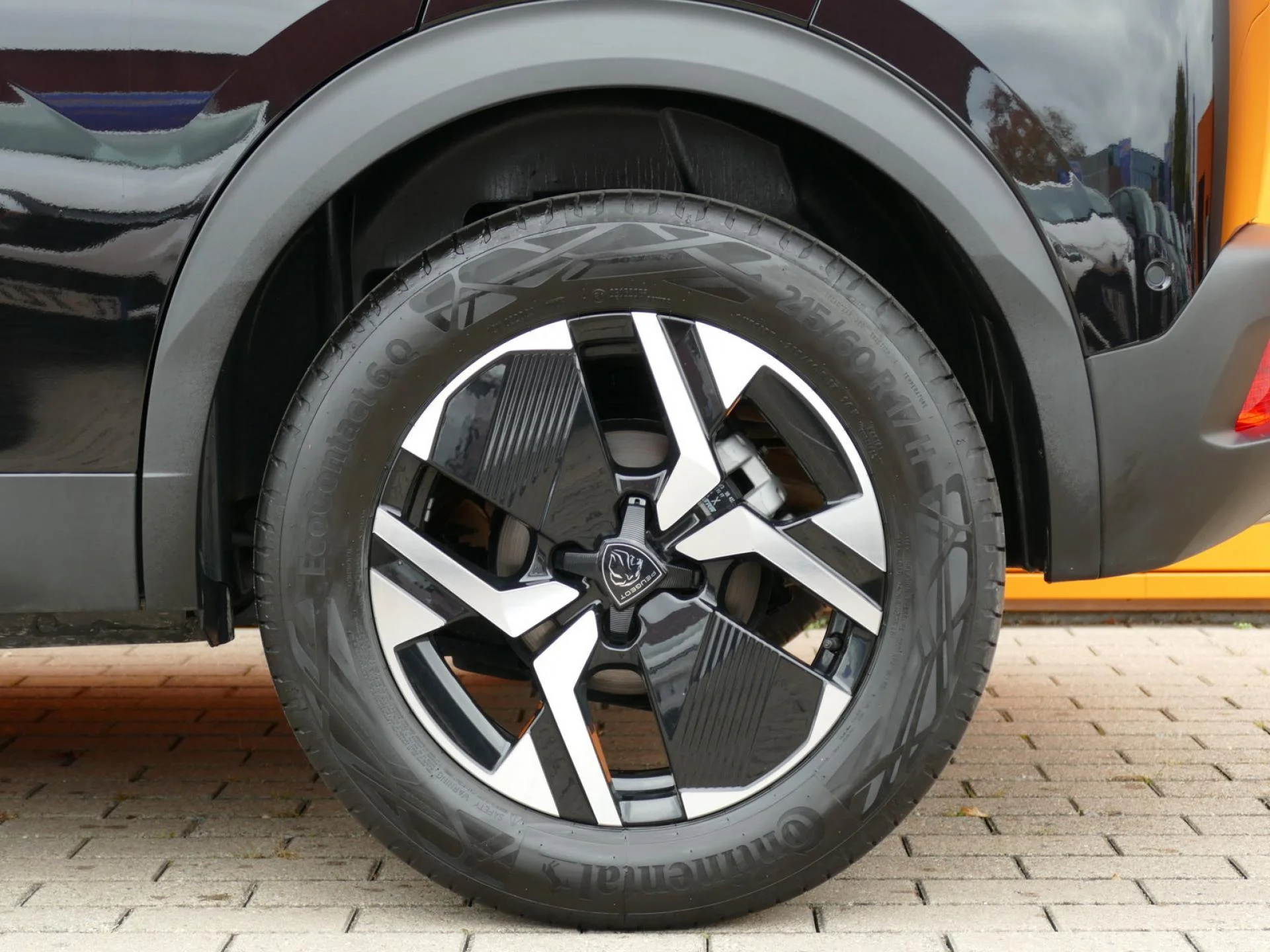 PEUGEOT 2008 - Miniature 34 sur 34 - Cliquer pour voir cette photo