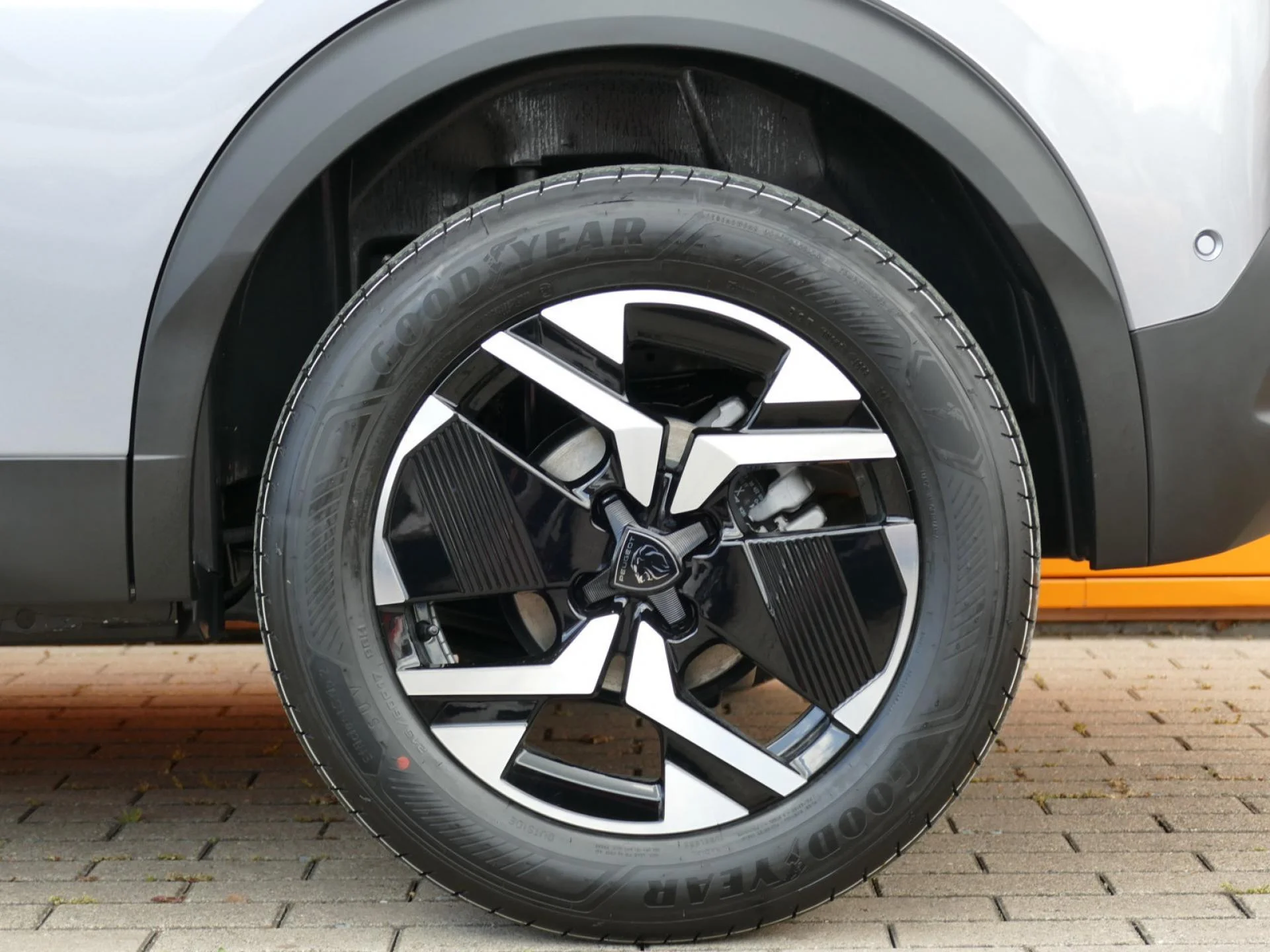 PEUGEOT 2008 - Miniature 30 sur 30 - Cliquer pour voir cette photo