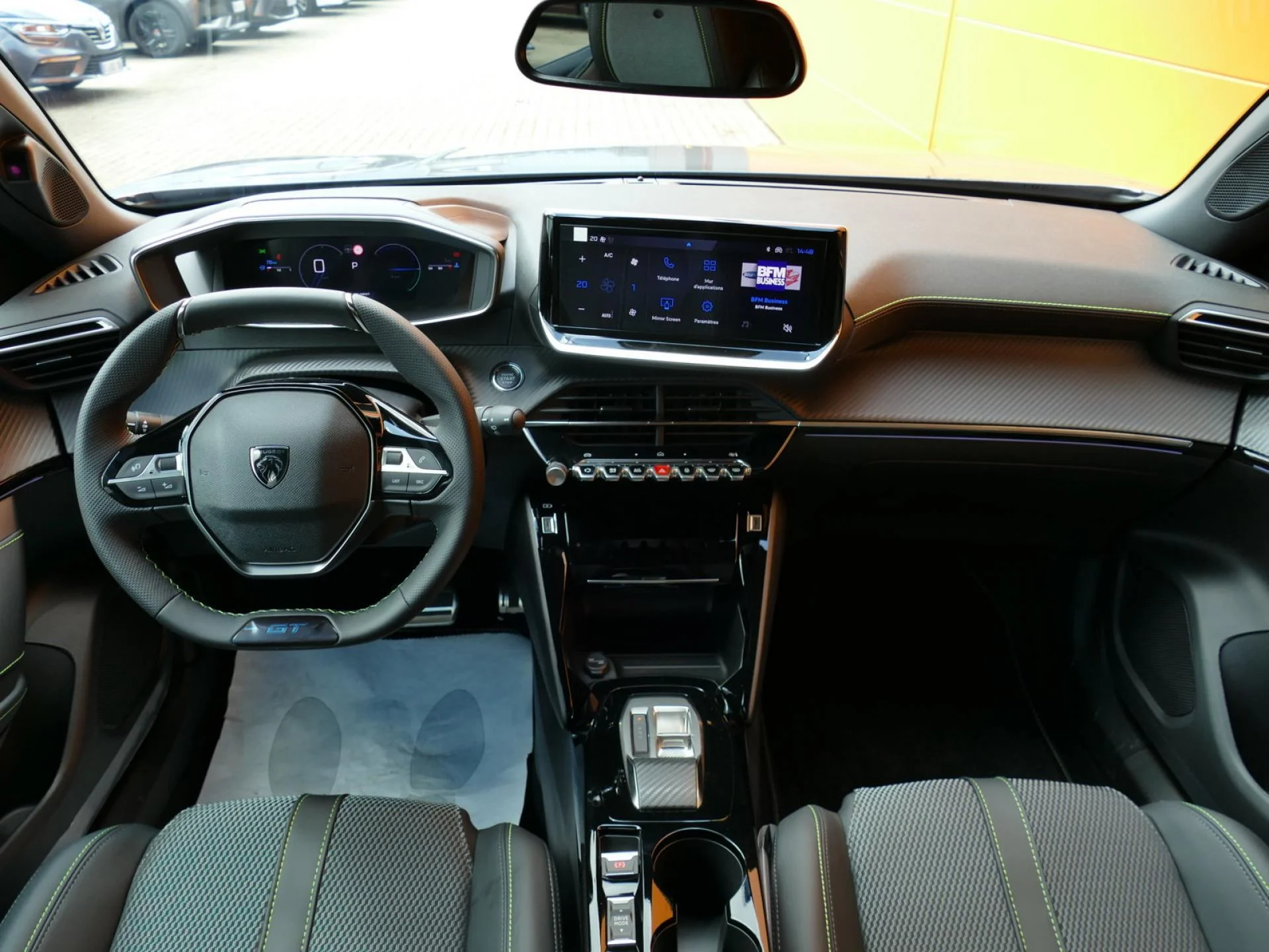 PEUGEOT 2008 - Miniature 5 sur 33 - Cliquer pour voir cette photo