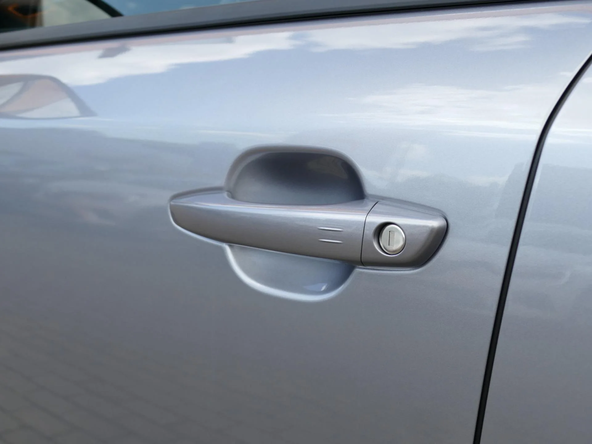 PEUGEOT 2008 - Miniature 29 sur 34 - Cliquer pour voir cette photo
