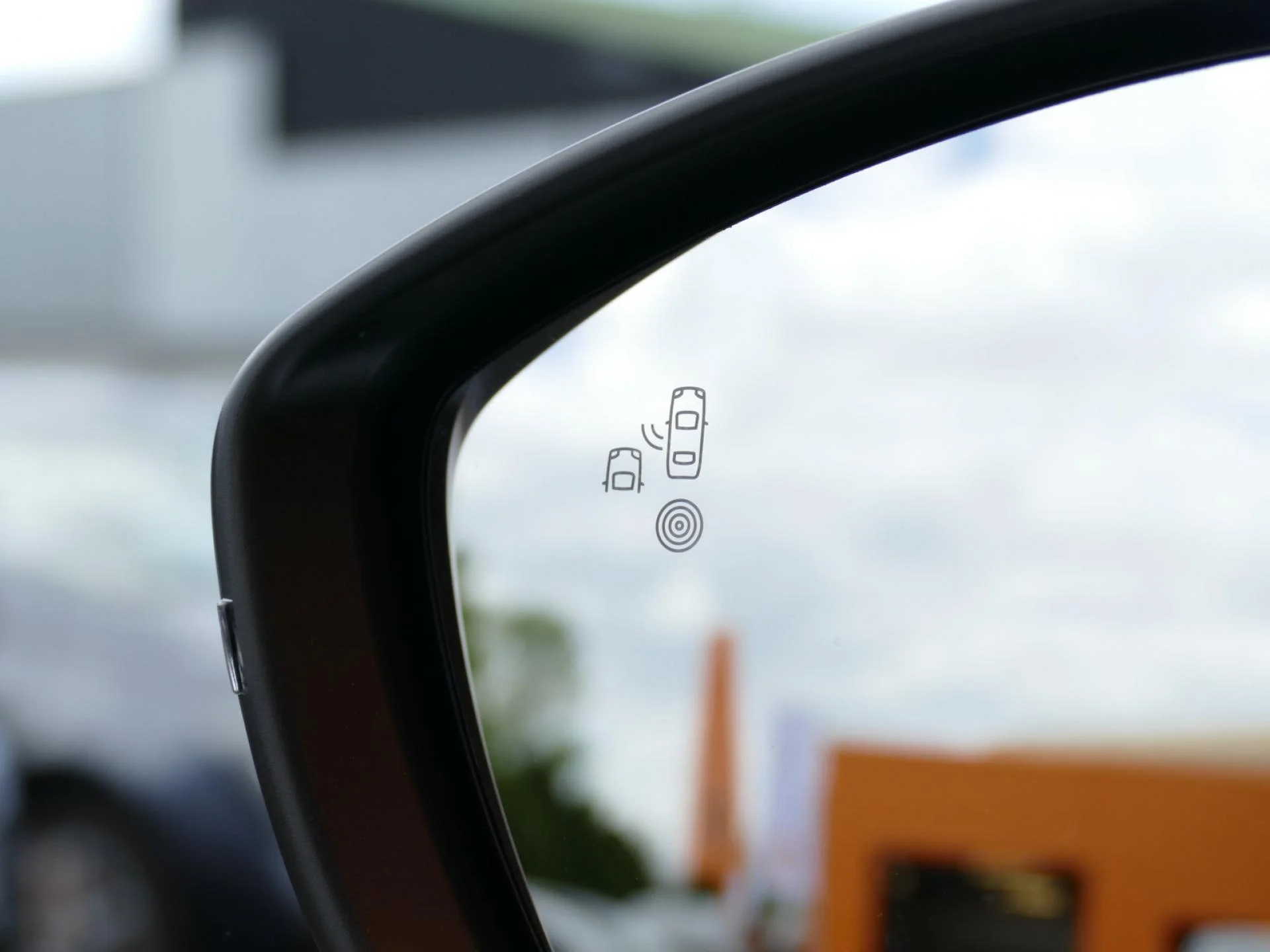 PEUGEOT 2008 - Miniature 28 sur 34 - Cliquer pour voir cette photo