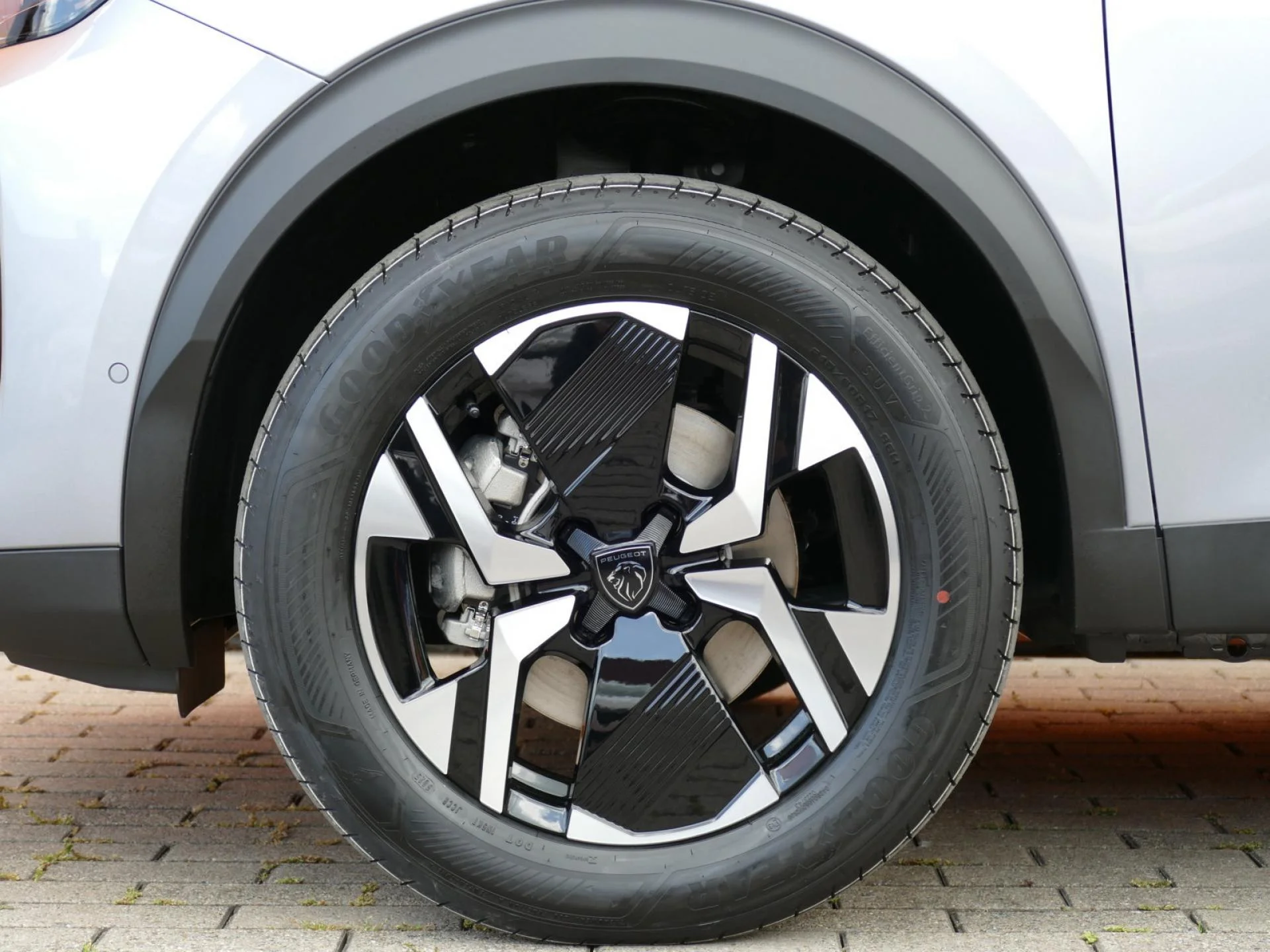 PEUGEOT 2008 - Miniature 33 sur 34 - Cliquer pour voir cette photo