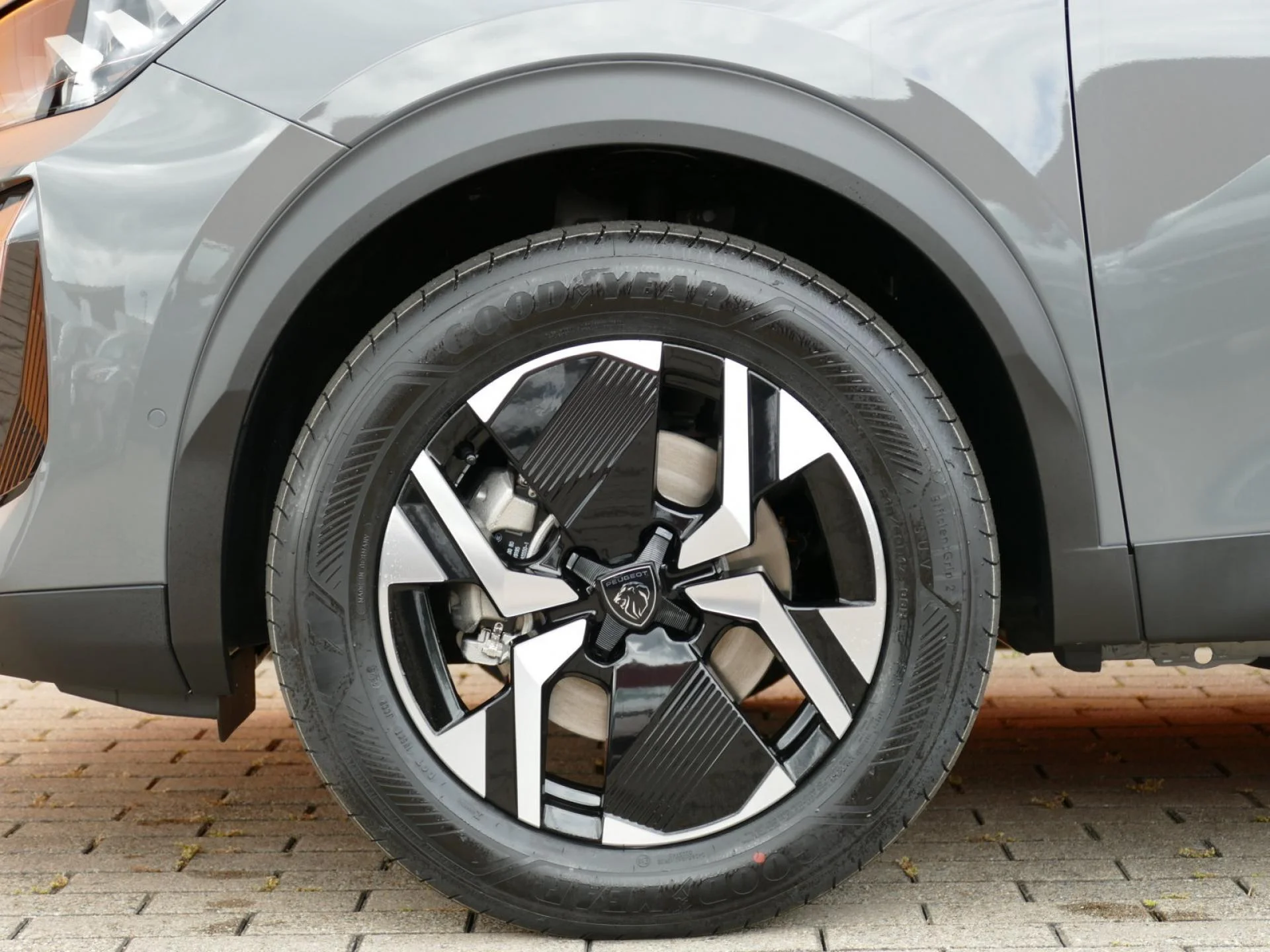PEUGEOT 2008 - Miniature 31 sur 32 - Cliquer pour voir cette photo