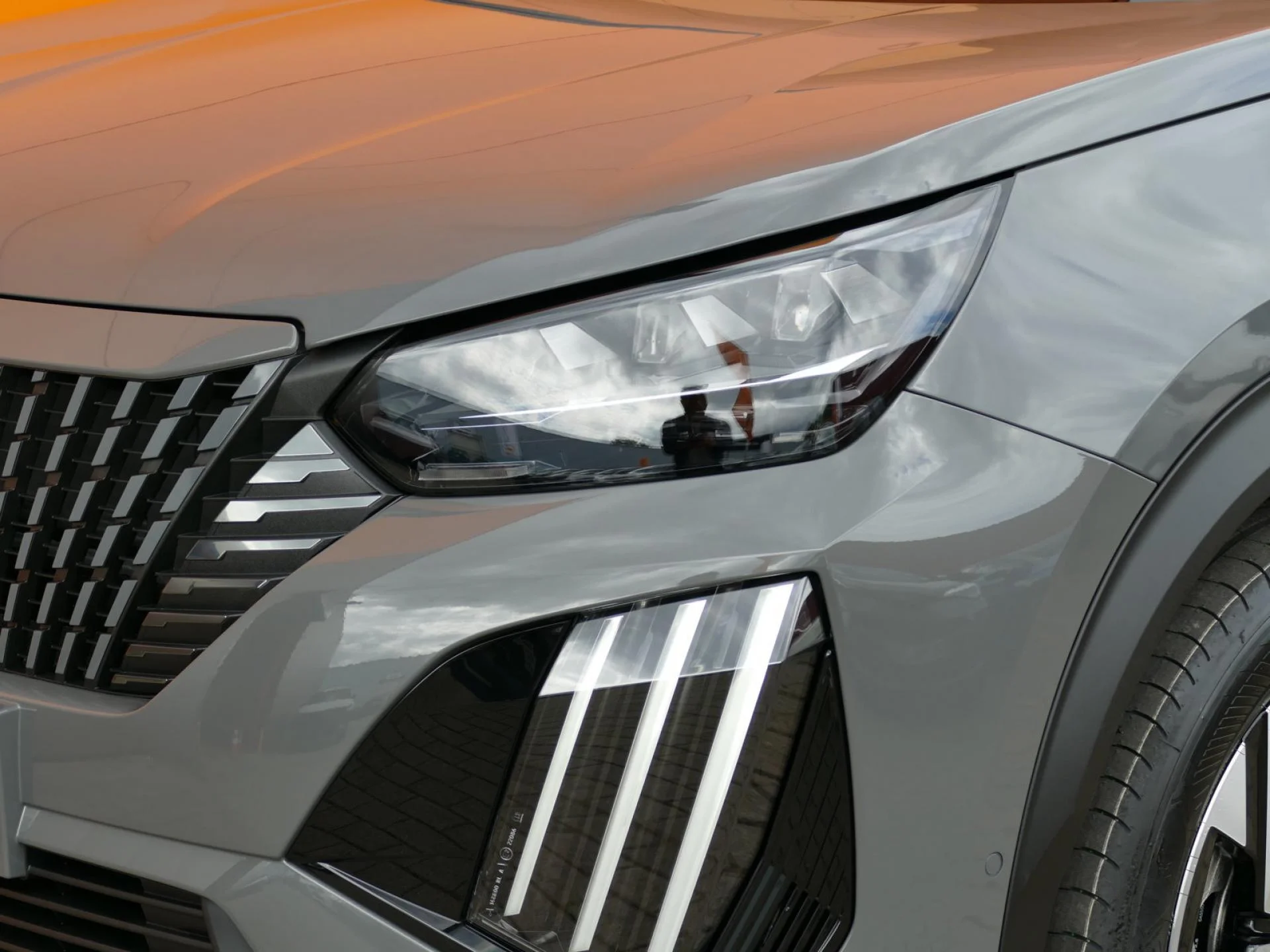 PEUGEOT 2008 - Miniature 29 sur 32 - Cliquer pour voir cette photo