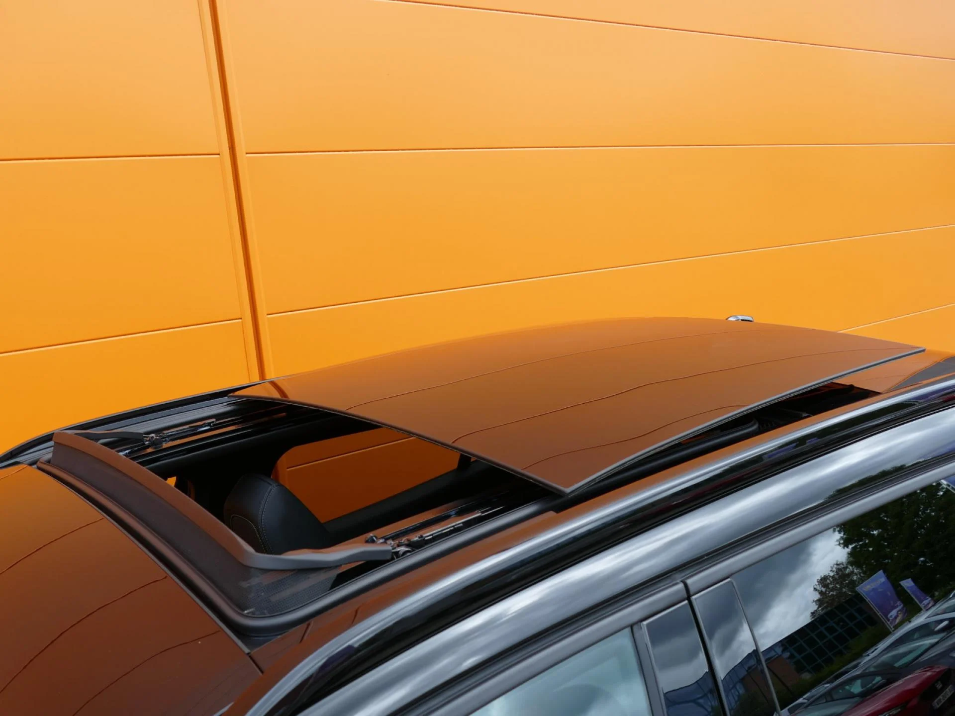 PEUGEOT 2008 - Miniature 29 sur 36 - Cliquer pour voir cette photo