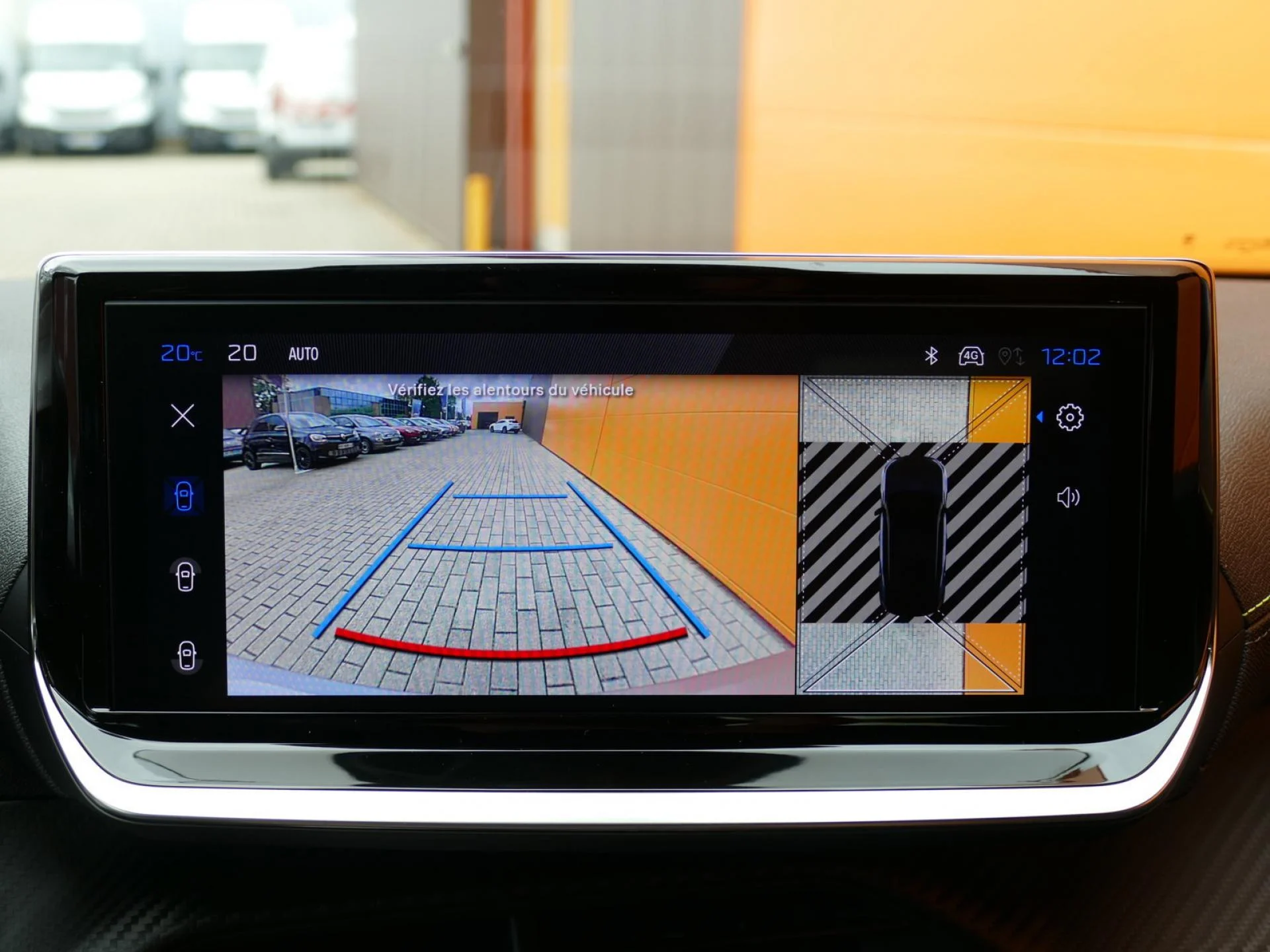 PEUGEOT 2008 - Miniature 10 sur 36 - Cliquer pour voir cette photo