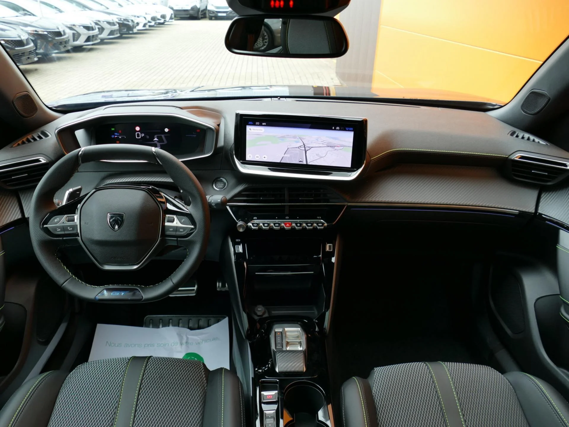 PEUGEOT 2008 - Miniature 5 sur 36 - Cliquer pour voir cette photo