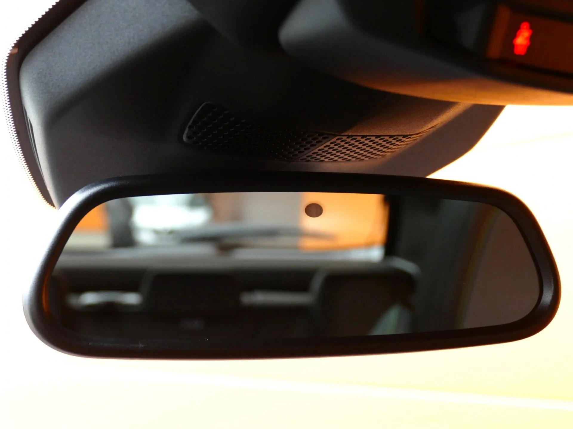 PEUGEOT 2008 - Miniature 24 sur 37 - Cliquer pour voir cette photo